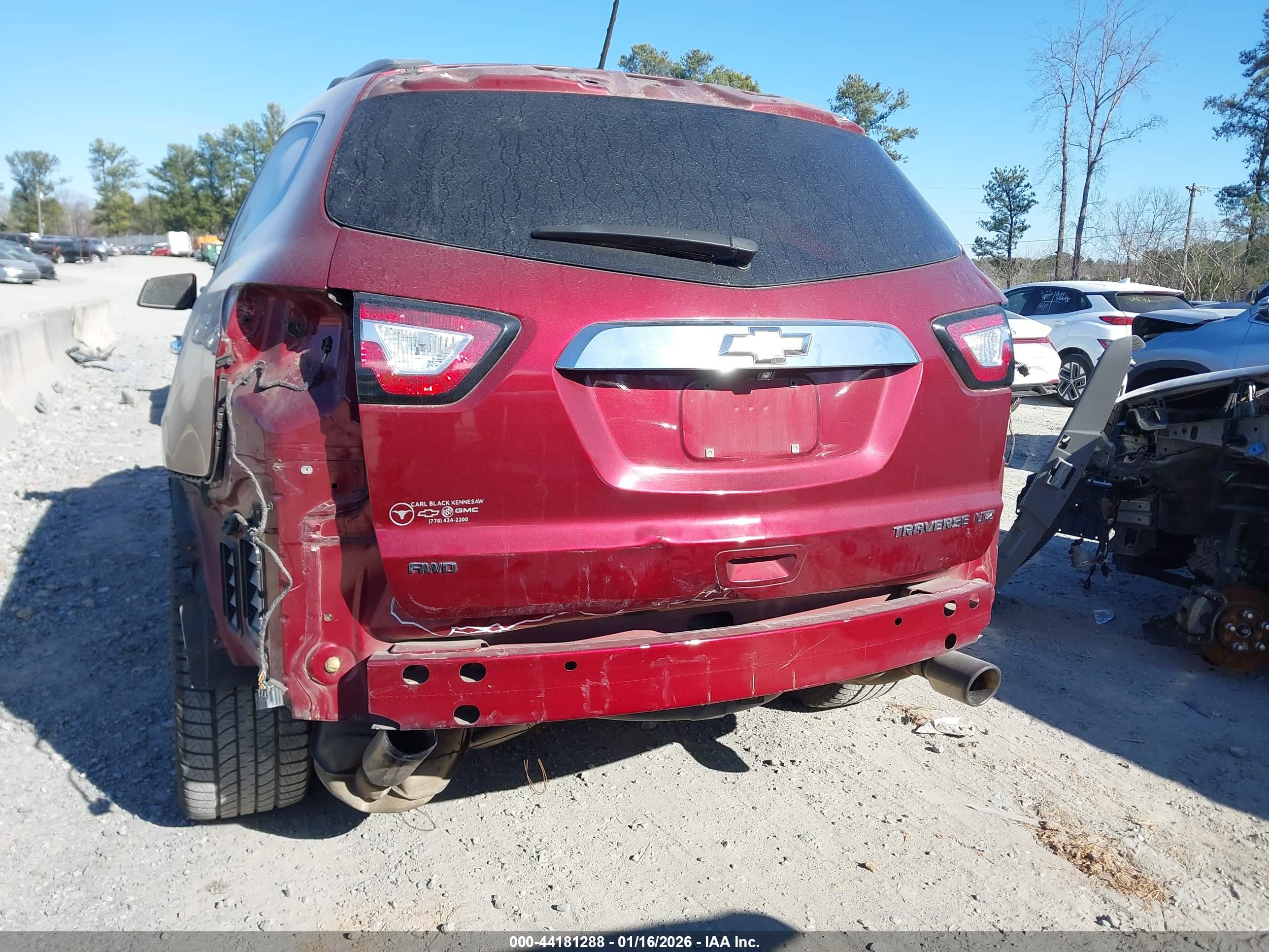CHEVROLET TRAVERSE image 6
