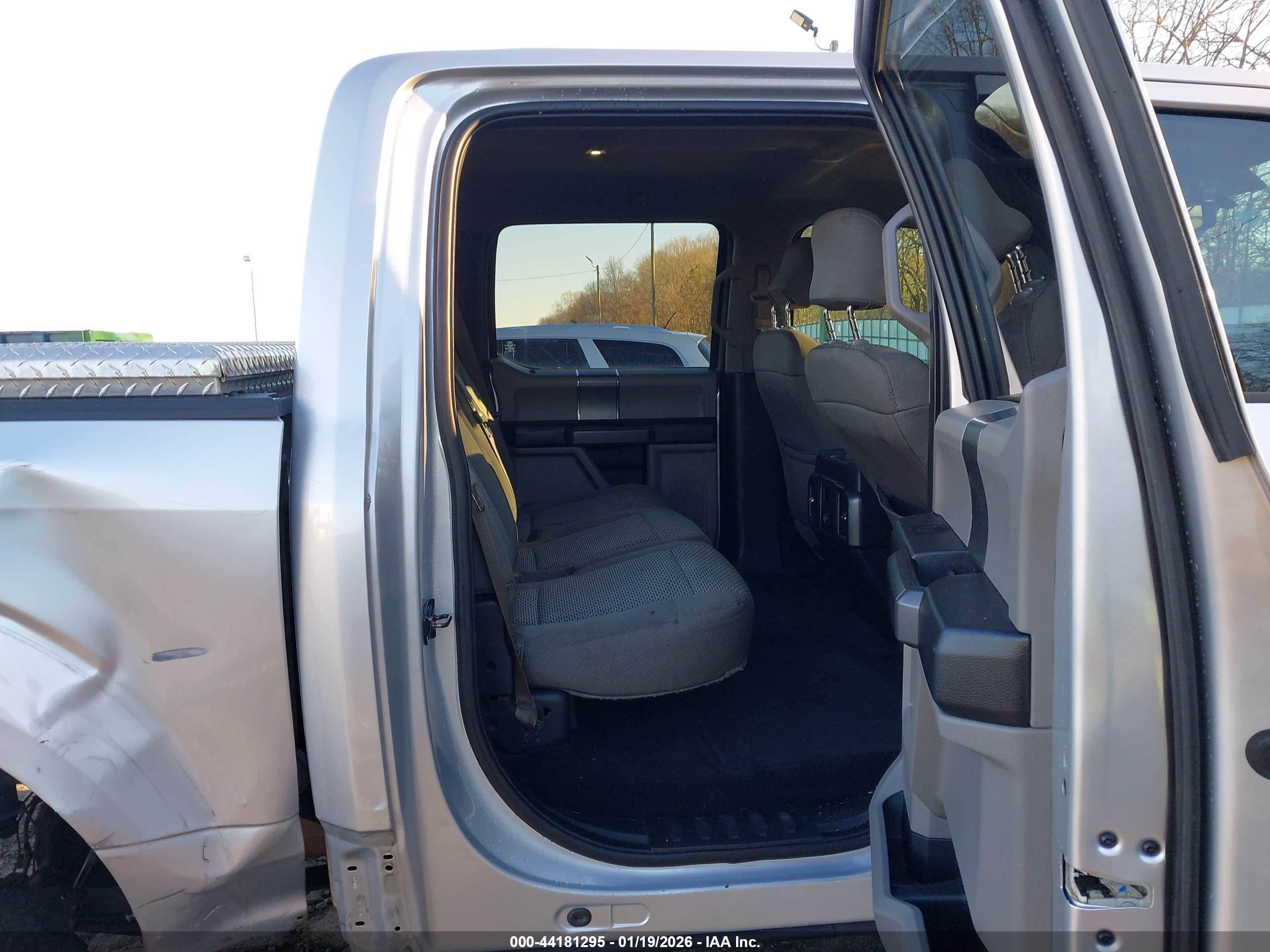 FORD F-150 image 8