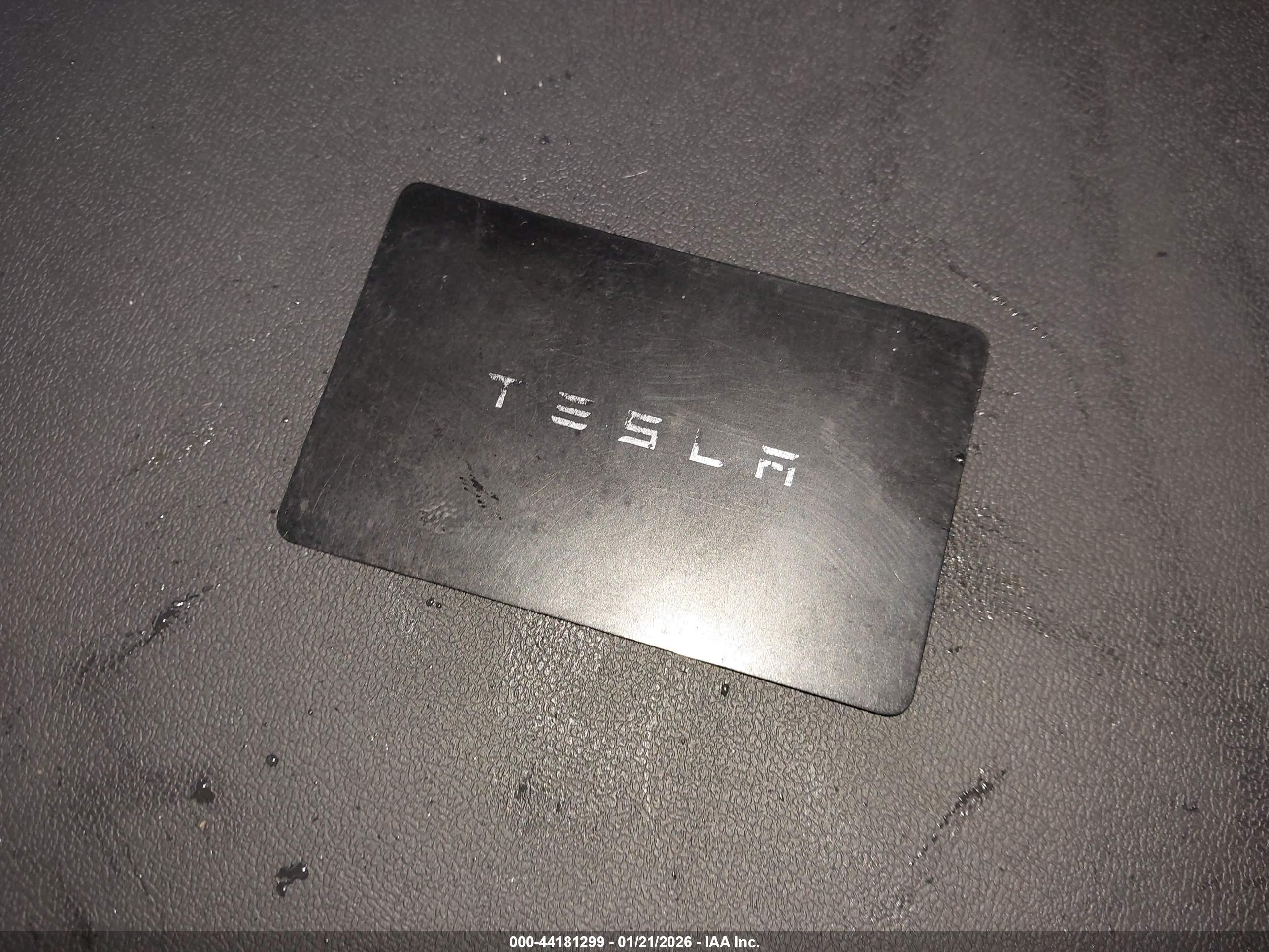 TESLA MODEL image 11