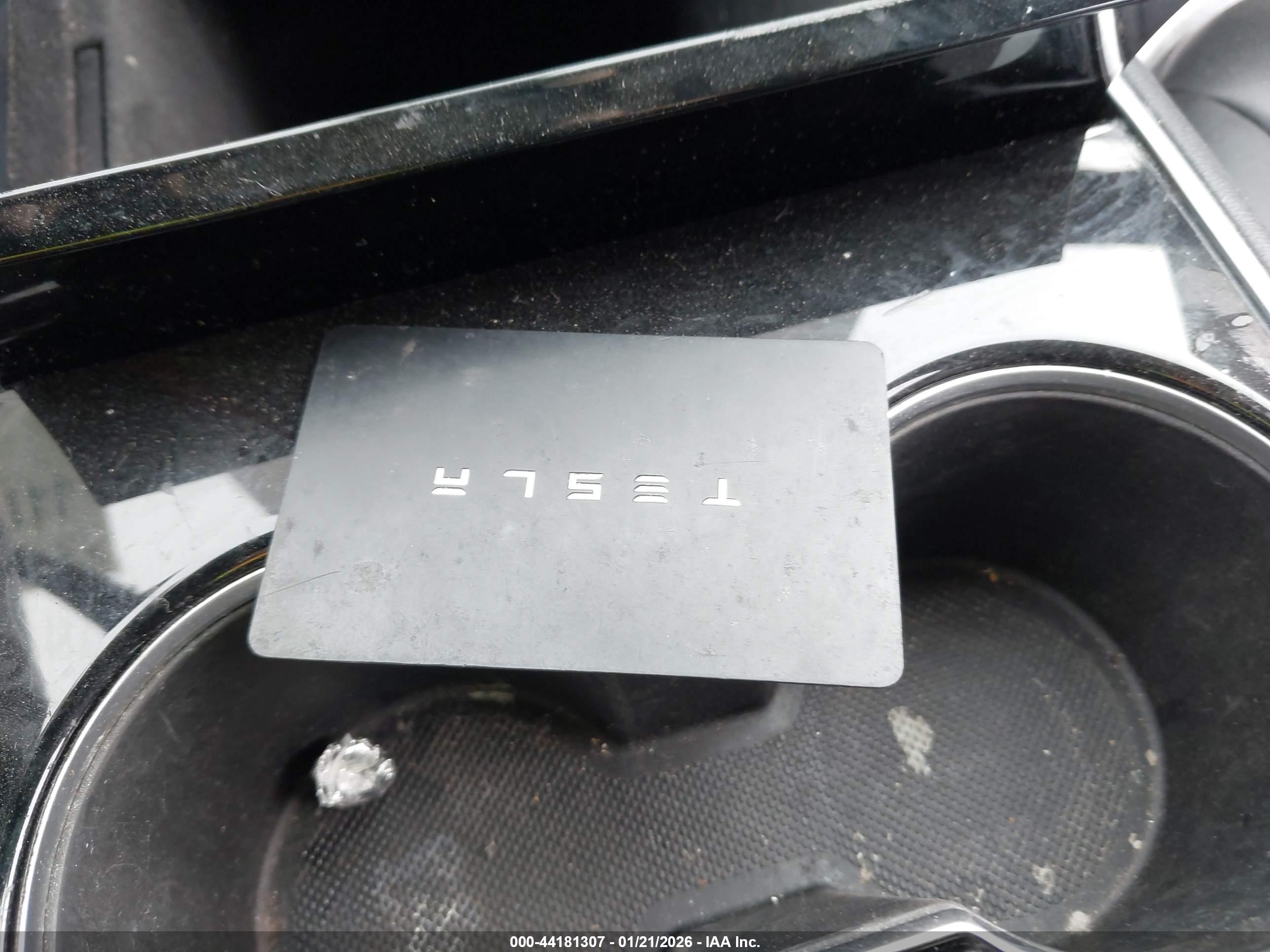 TESLA MODEL image 11