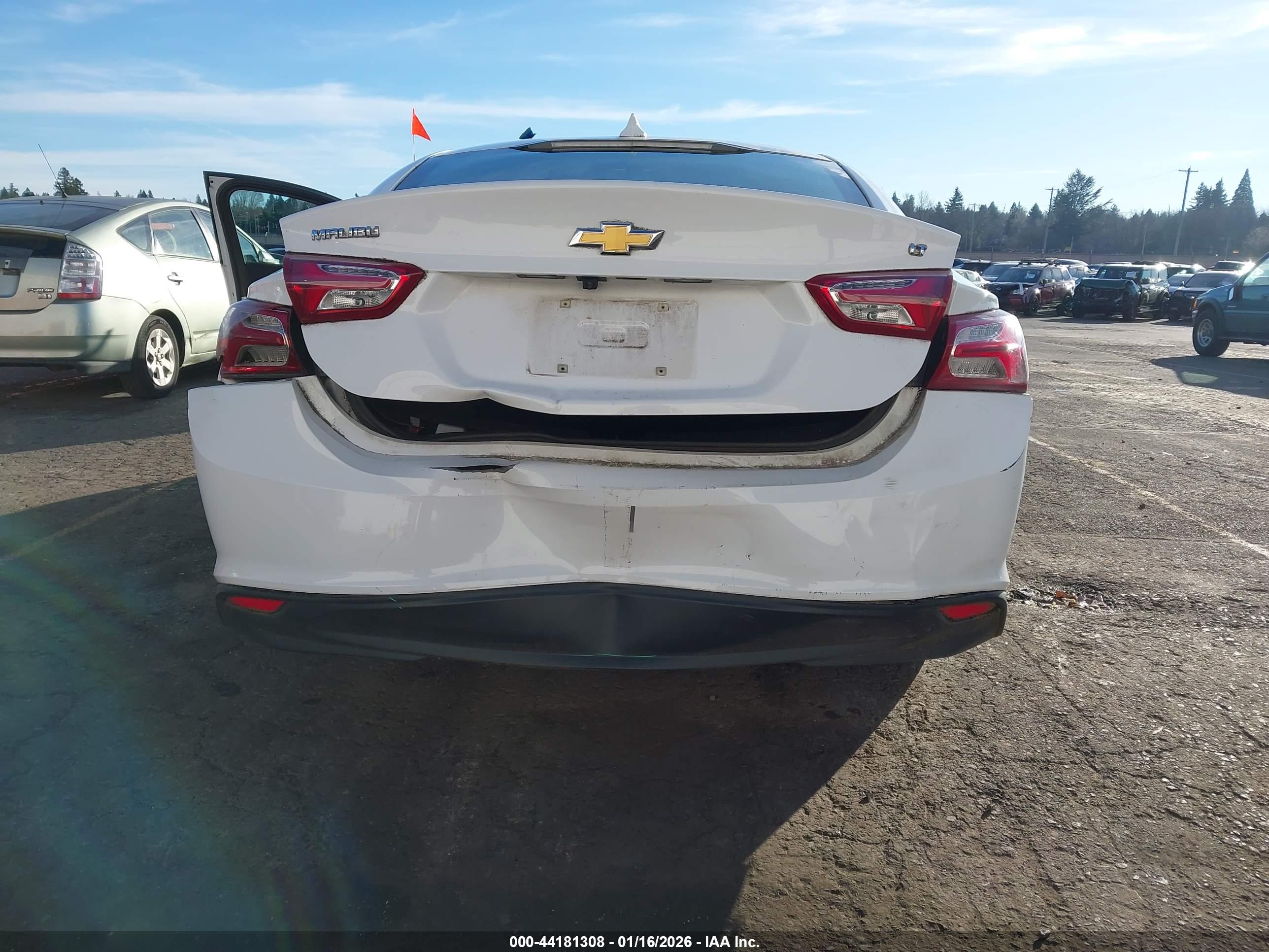 CHEVROLET MALIBU image 6