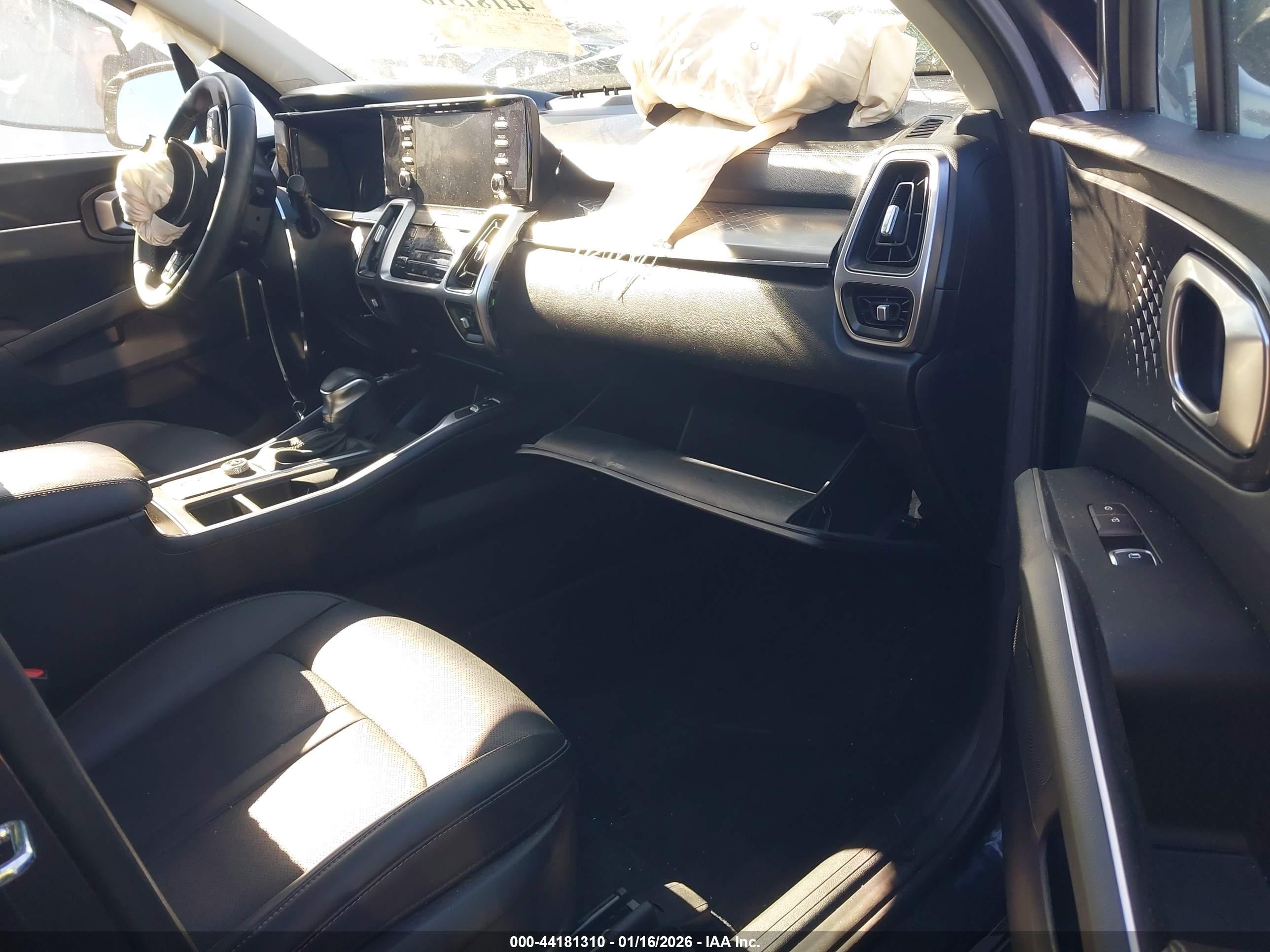 KIA SORENTO image 5
