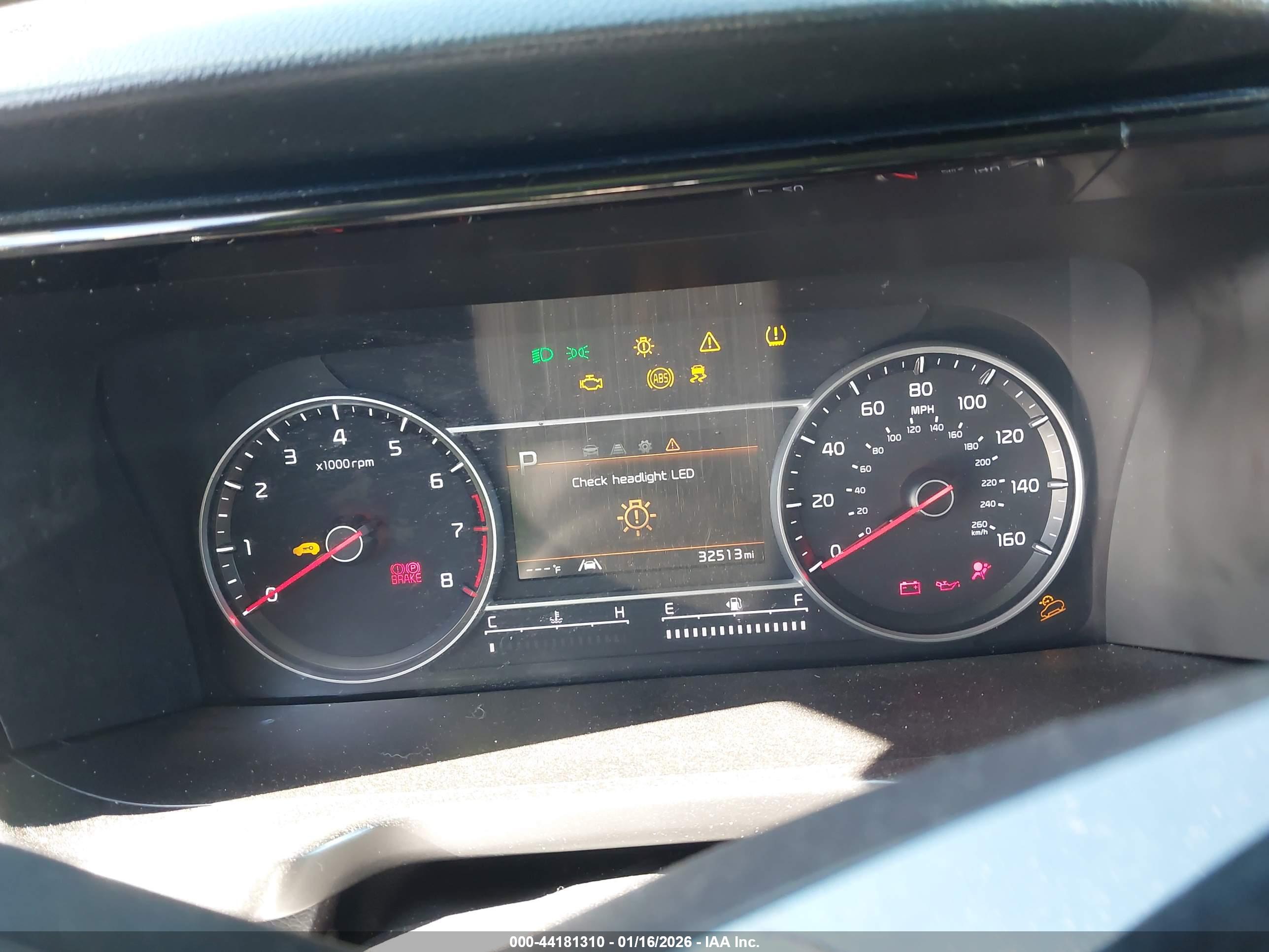 KIA SORENTO image 7