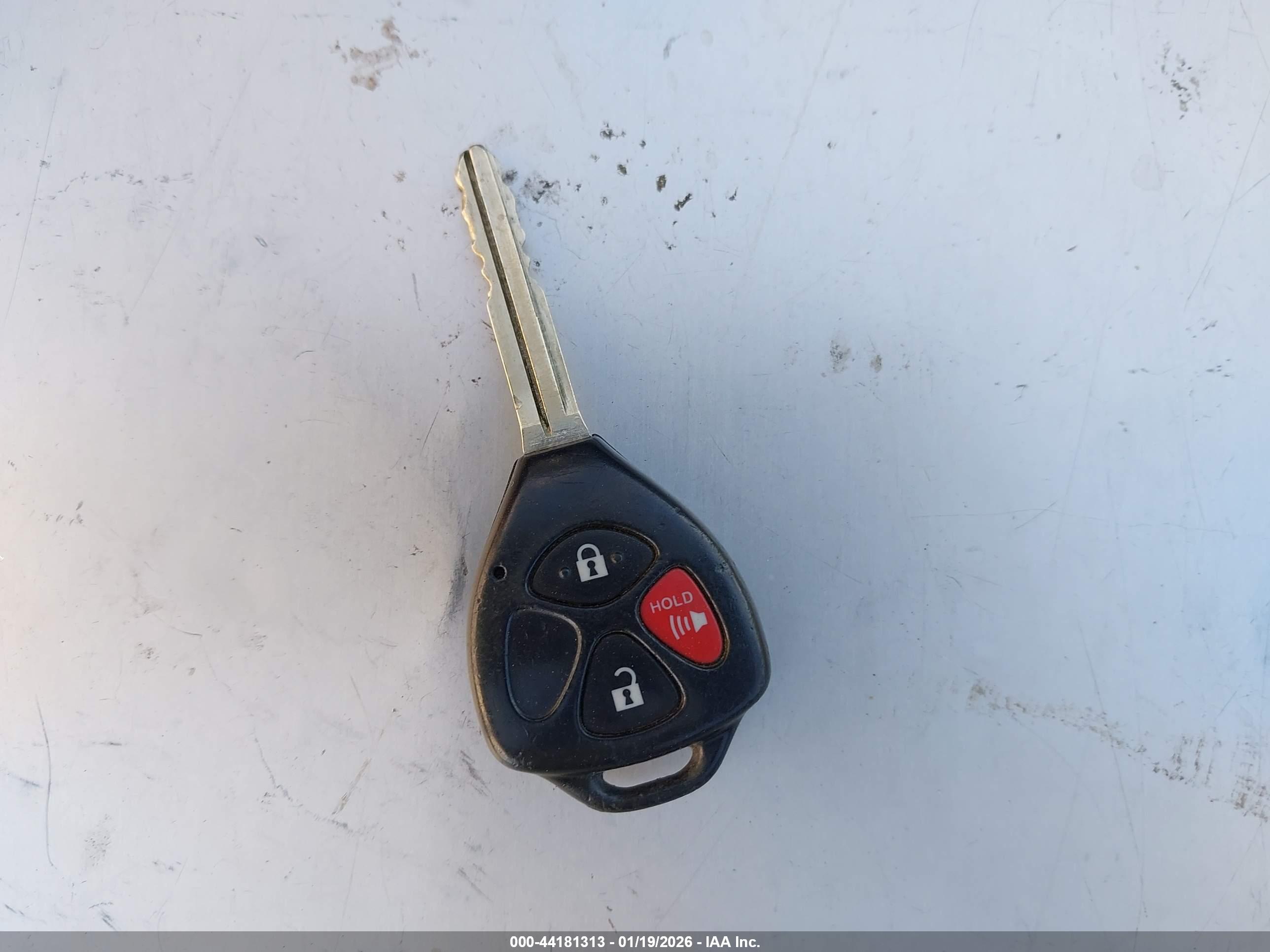 TOYOTA RAV4 image 11