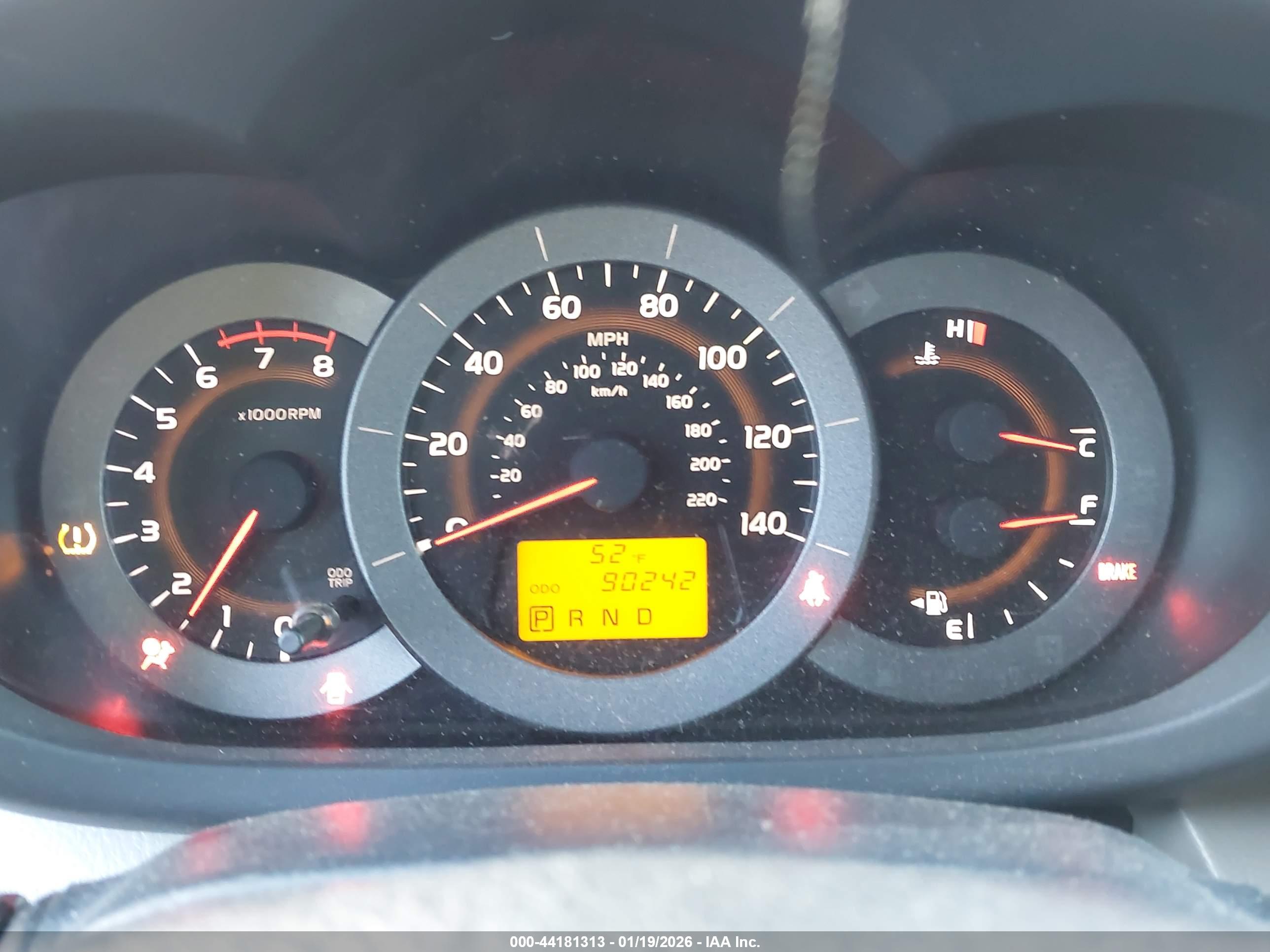 TOYOTA RAV4 image 7