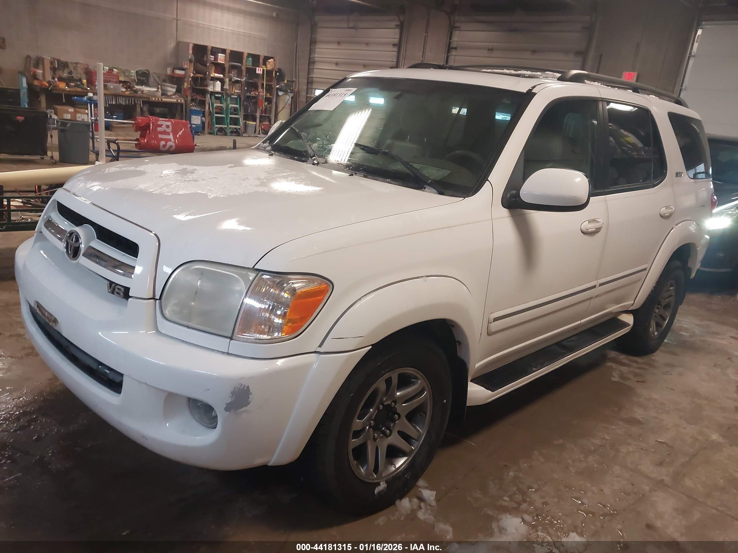 TOYOTA SEQUOIA image 2