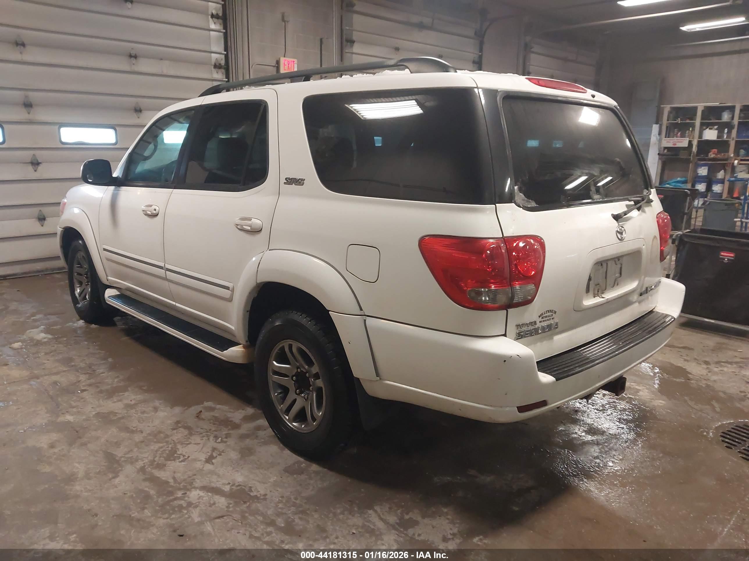 TOYOTA SEQUOIA image 3