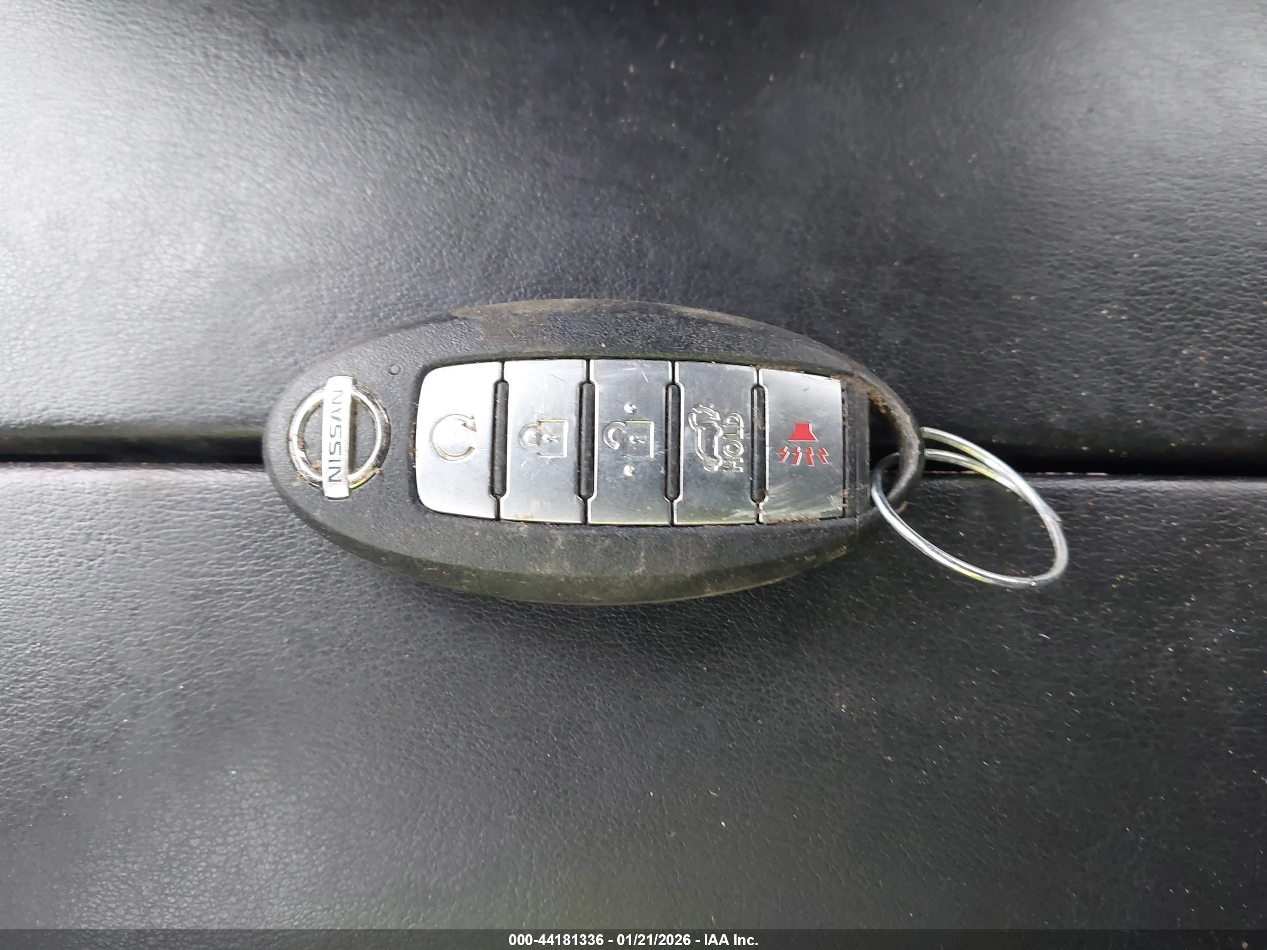 NISSAN ROGUE image 11