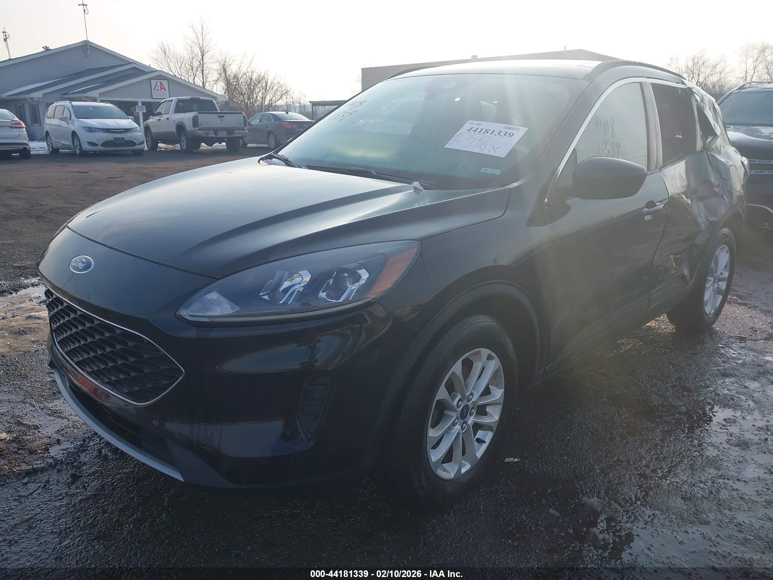 FORD ESCAPE image 2