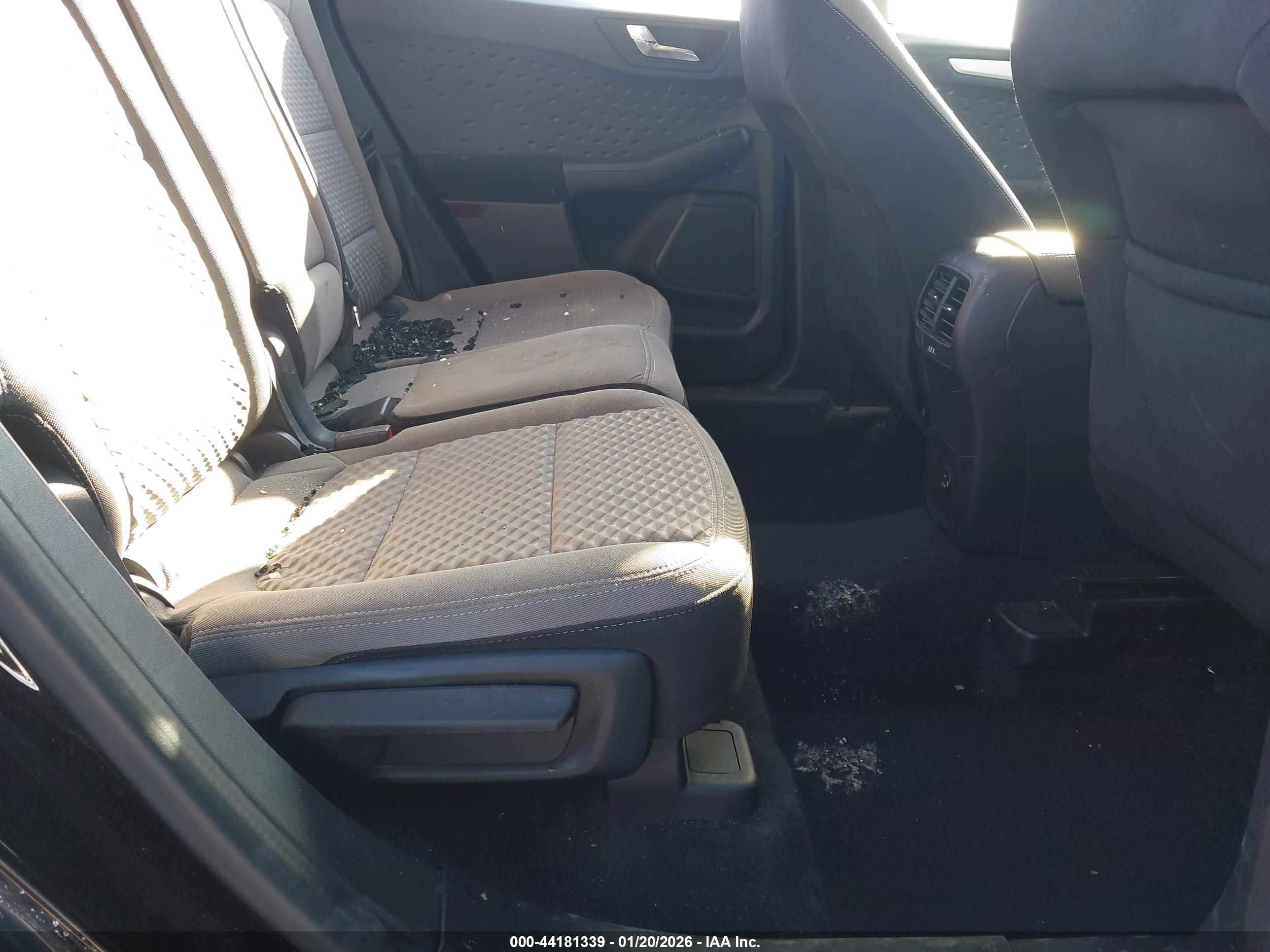 FORD ESCAPE image 8