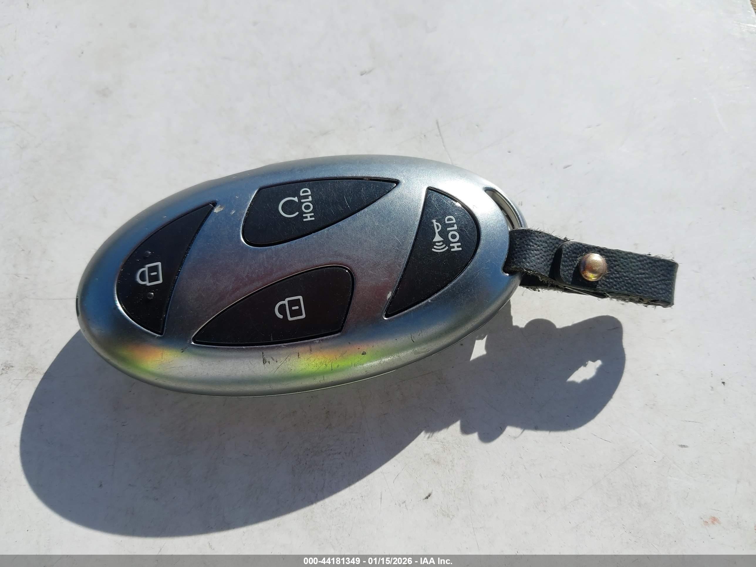 HYUNDAI ELANTRA image 11