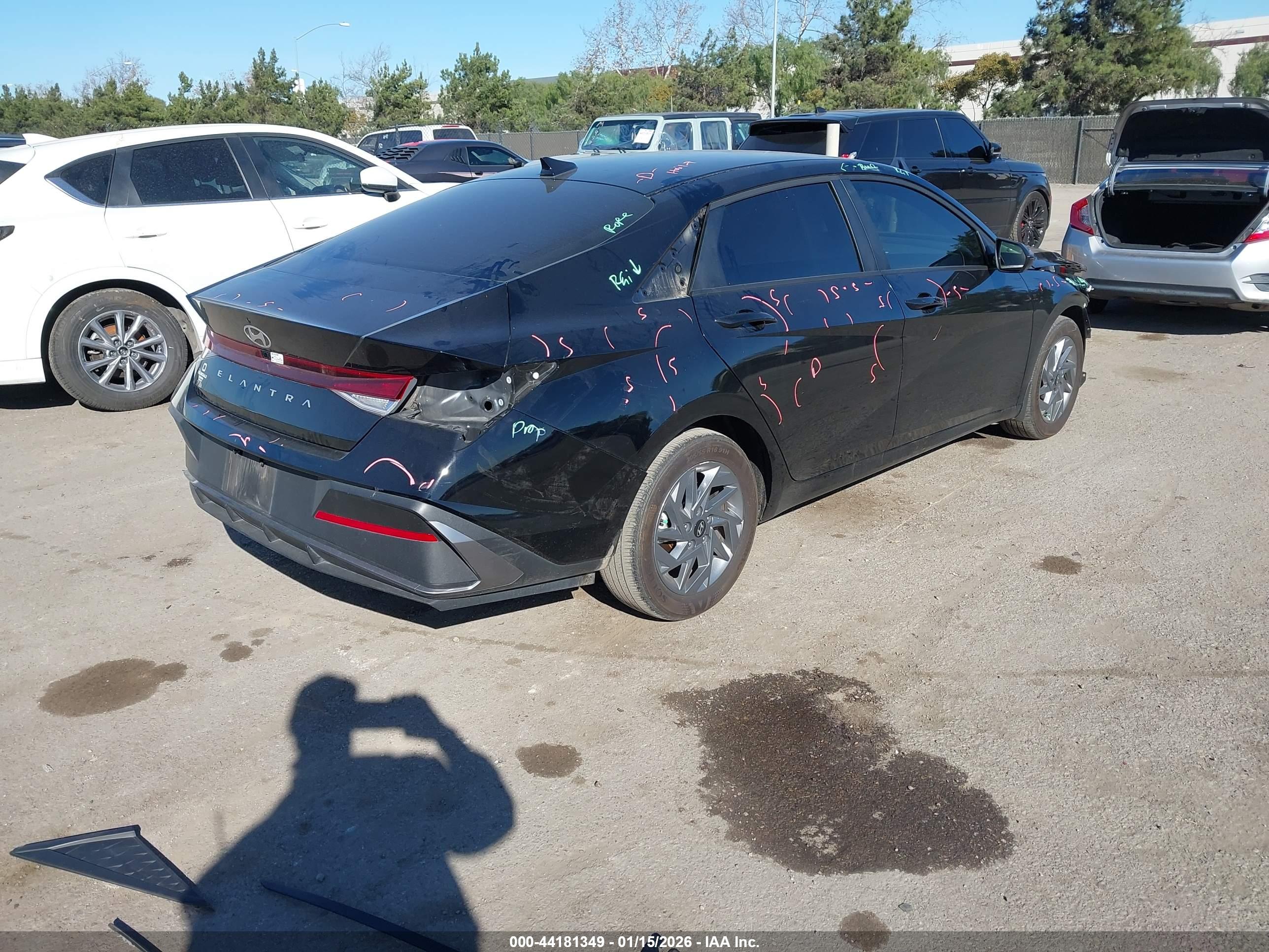 HYUNDAI ELANTRA image 4