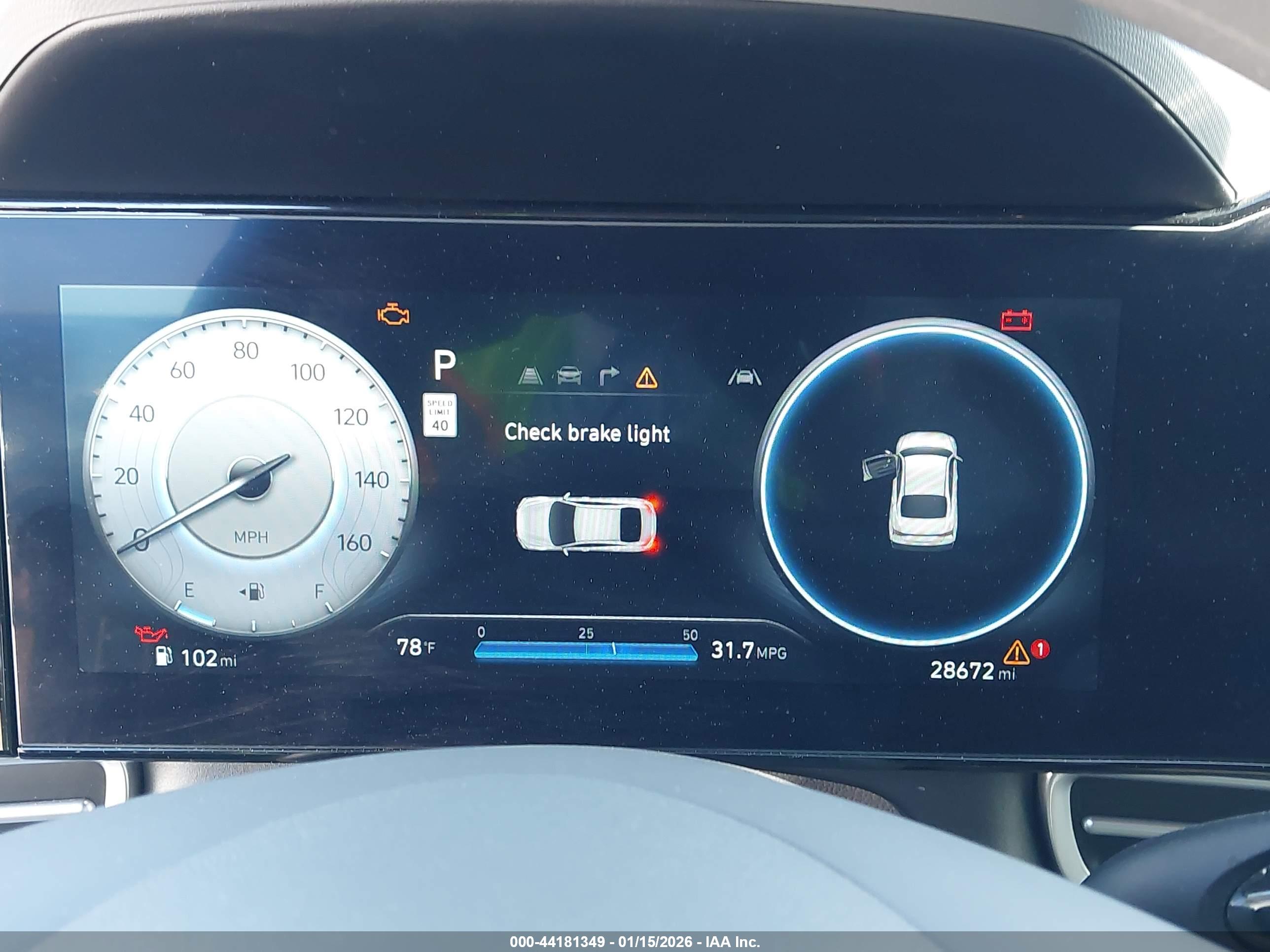 HYUNDAI ELANTRA image 7