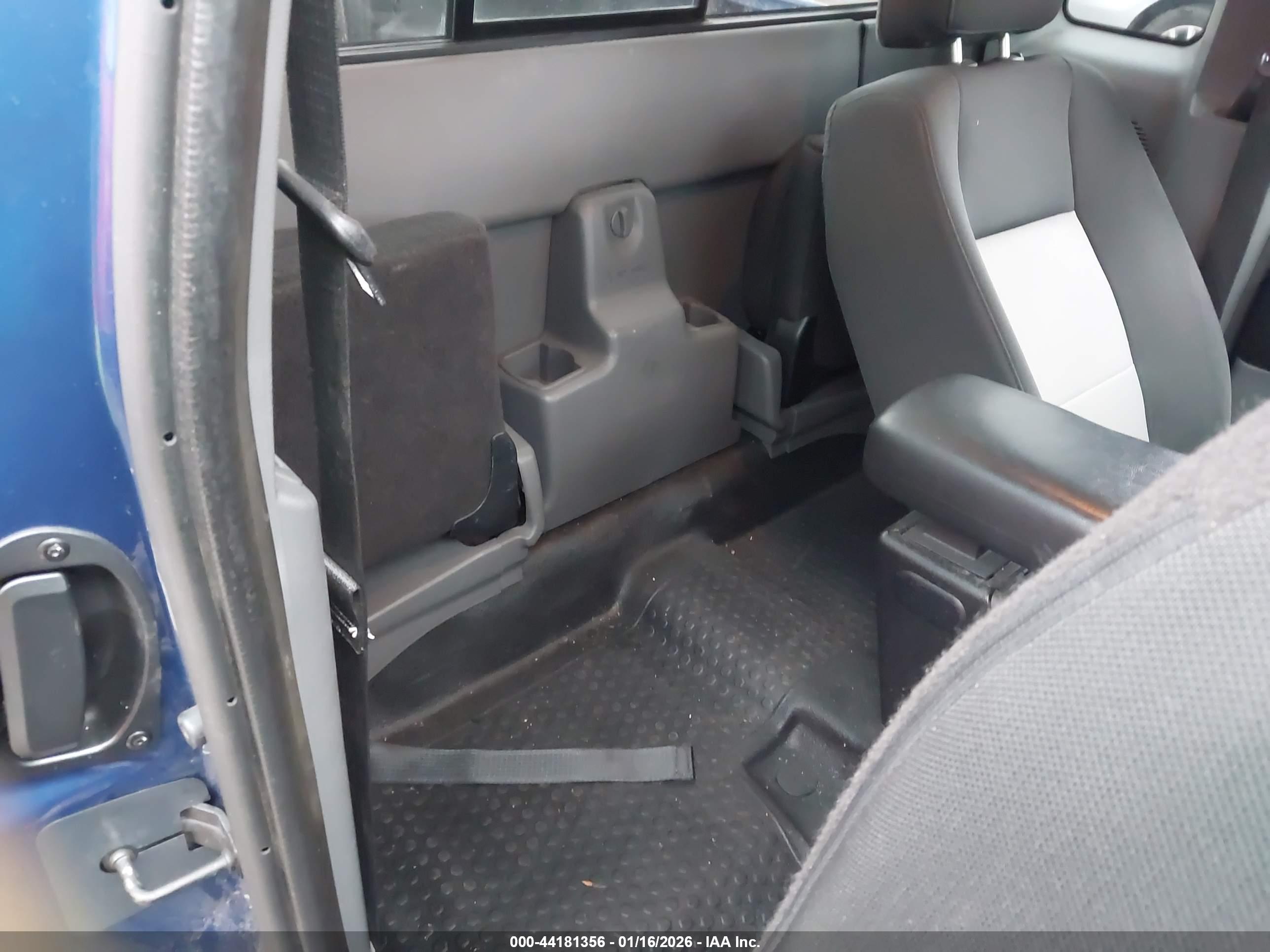 FORD RANGER image 8