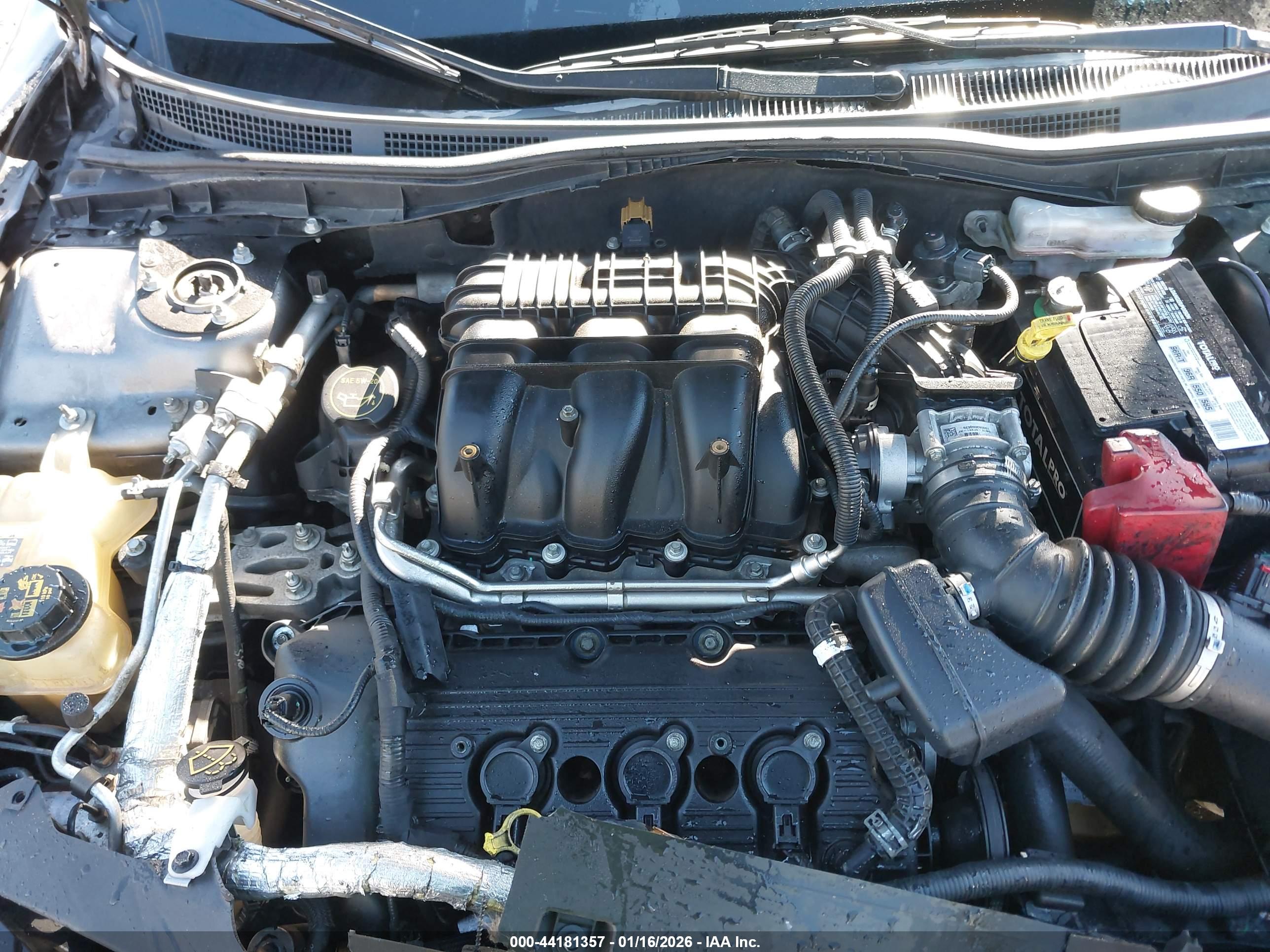 FORD FUSION image 10