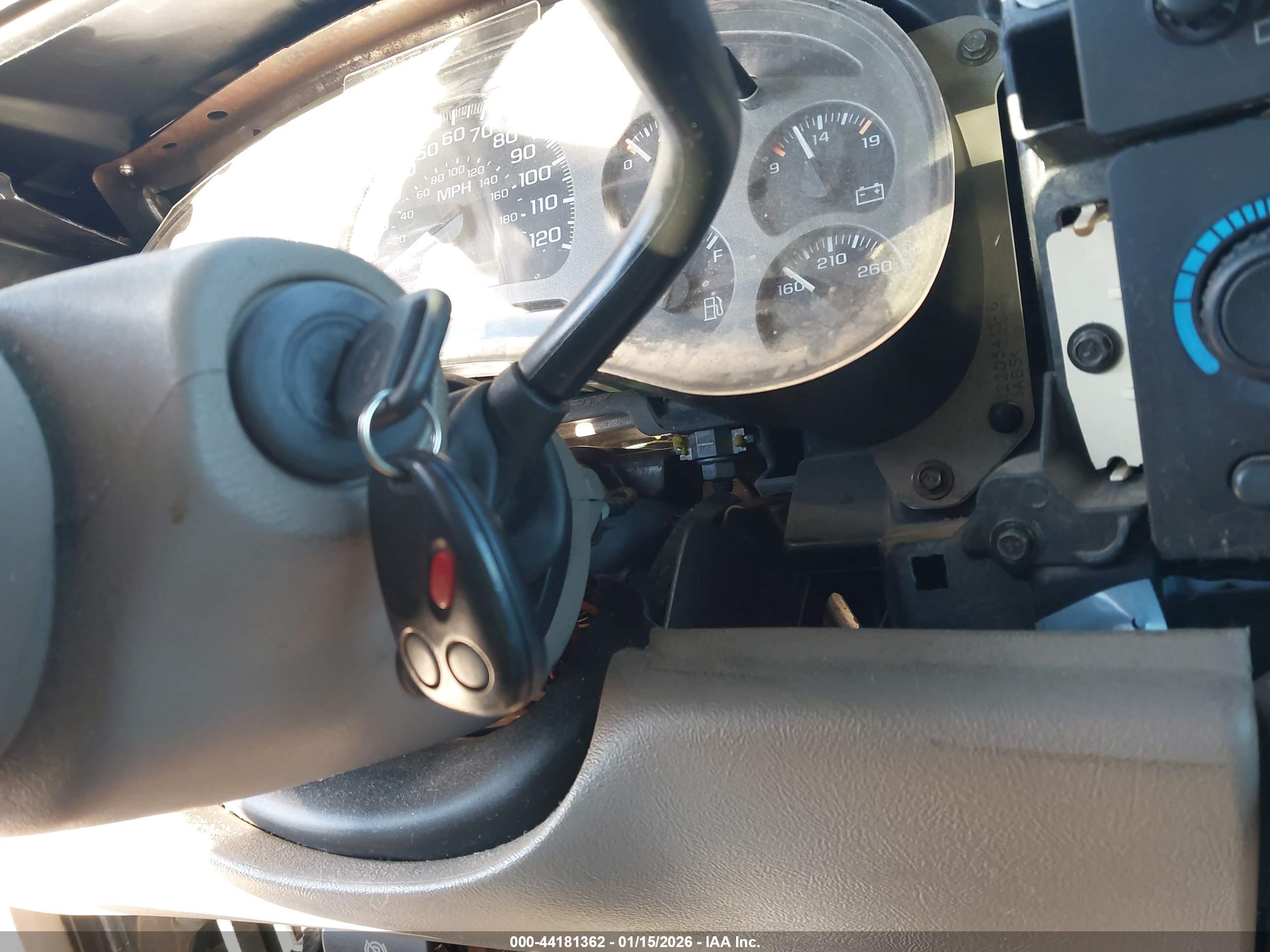 GMC YUKON image 11