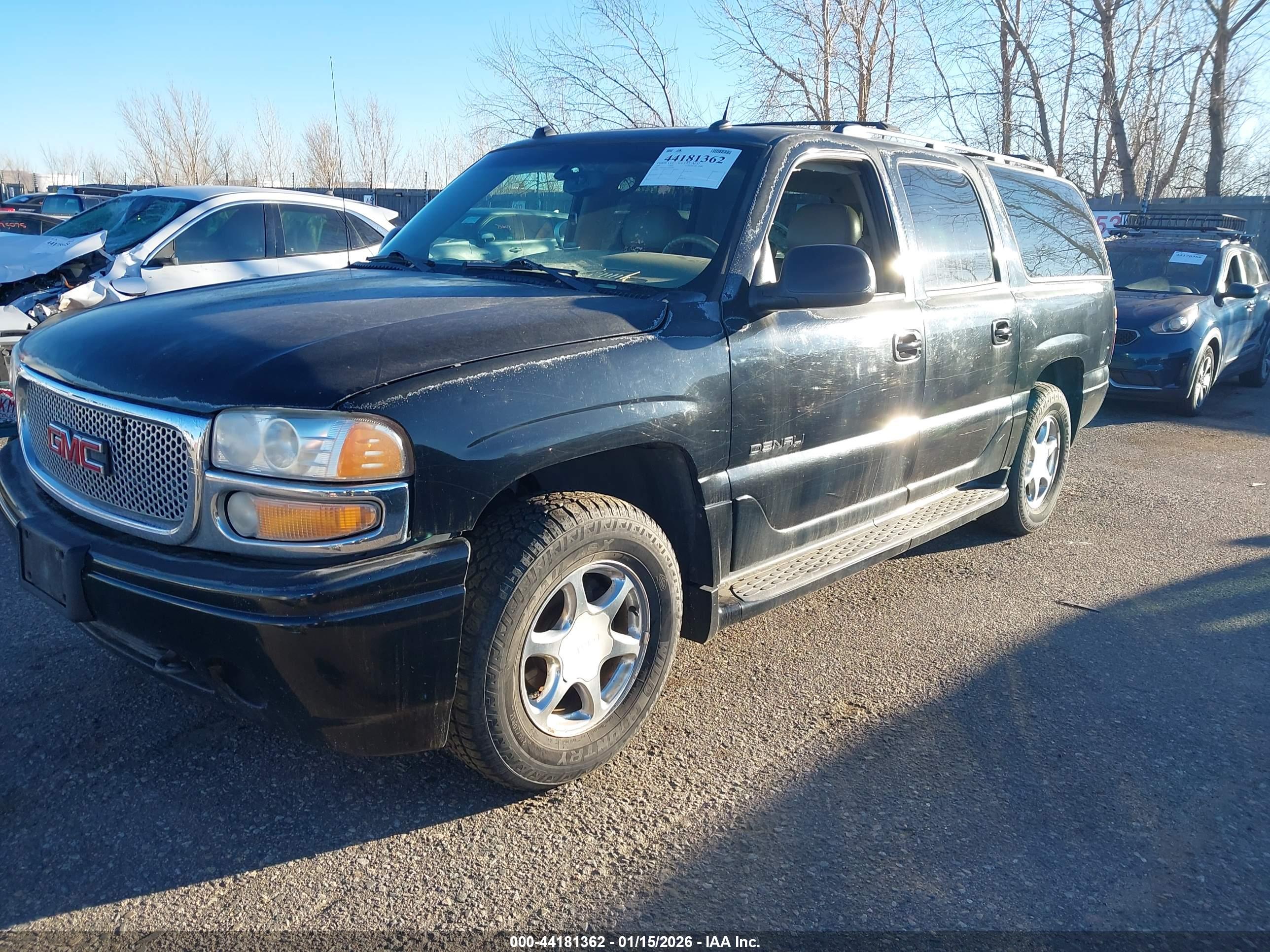 GMC YUKON image 2