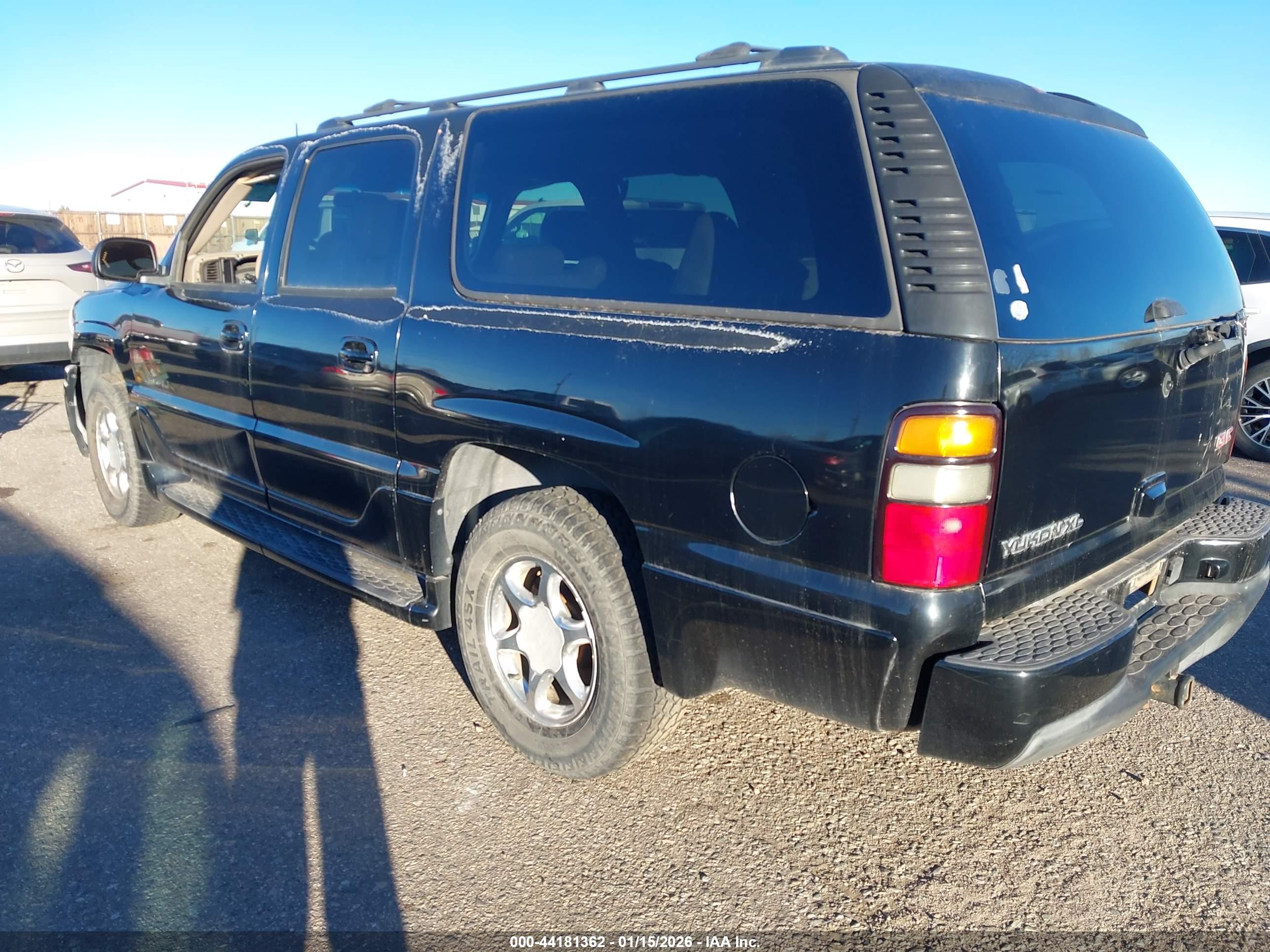 GMC YUKON image 3