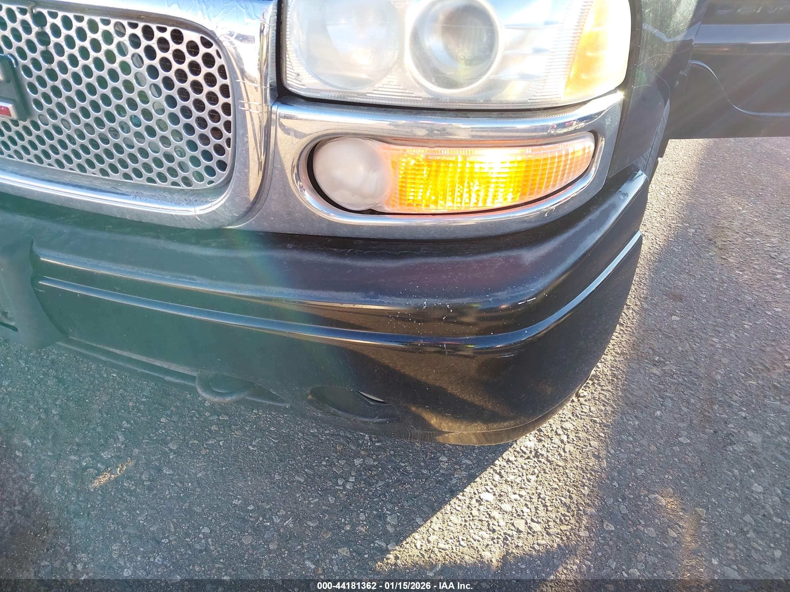 GMC YUKON image 6