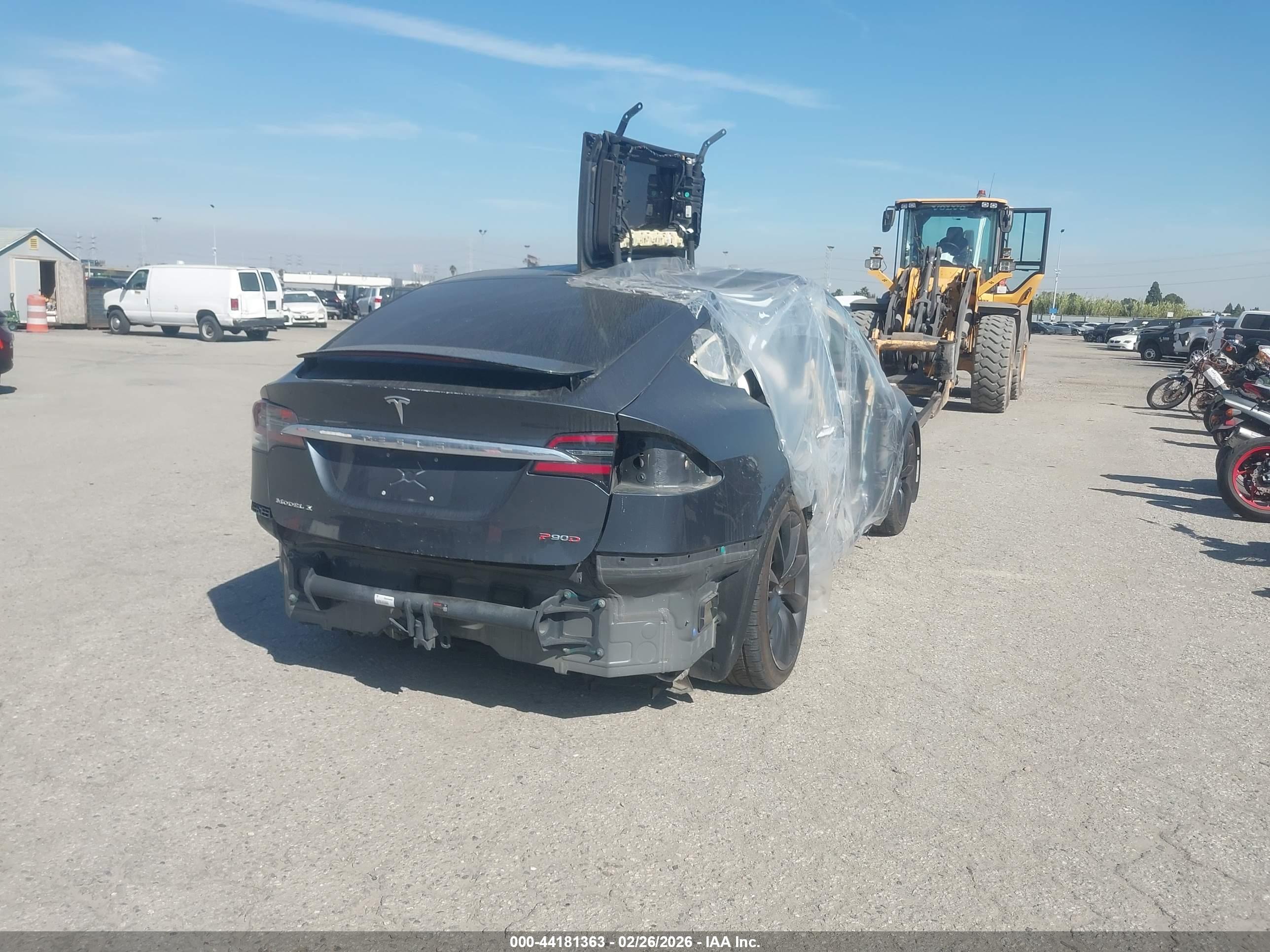 TESLA MODEL image 4
