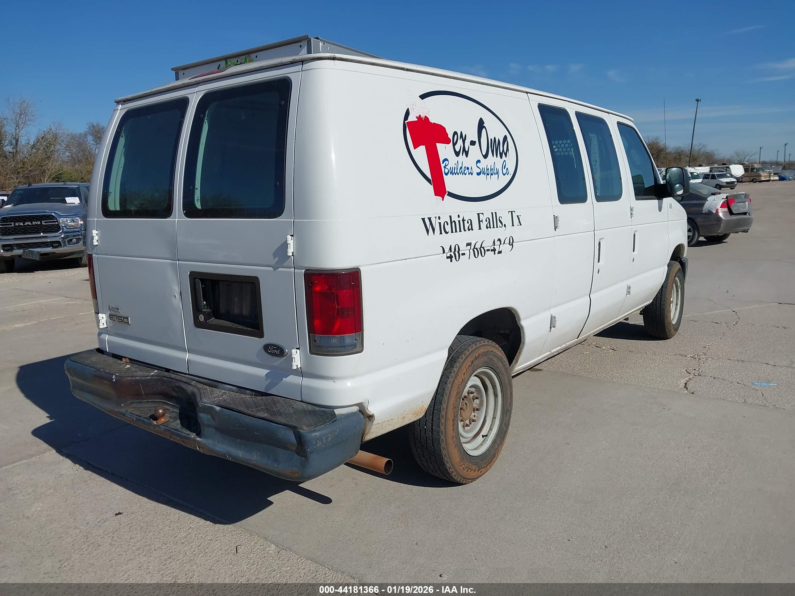 FORD E-150 image 4