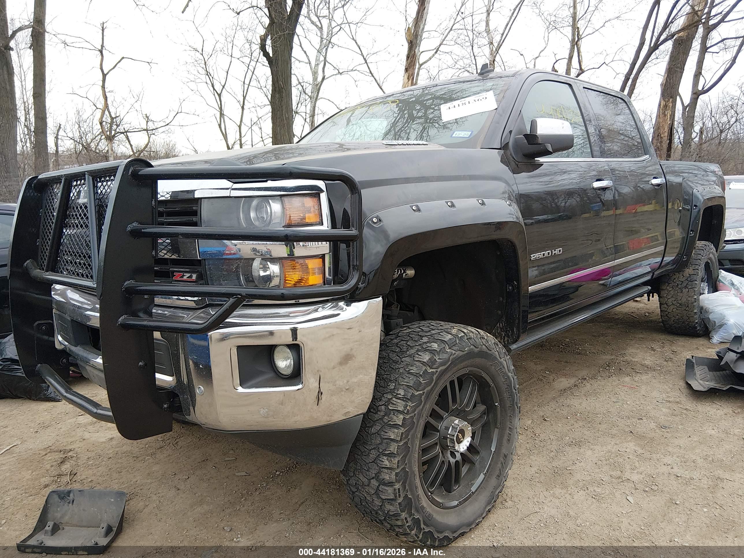 CHEVROLET SILVERADO image 2