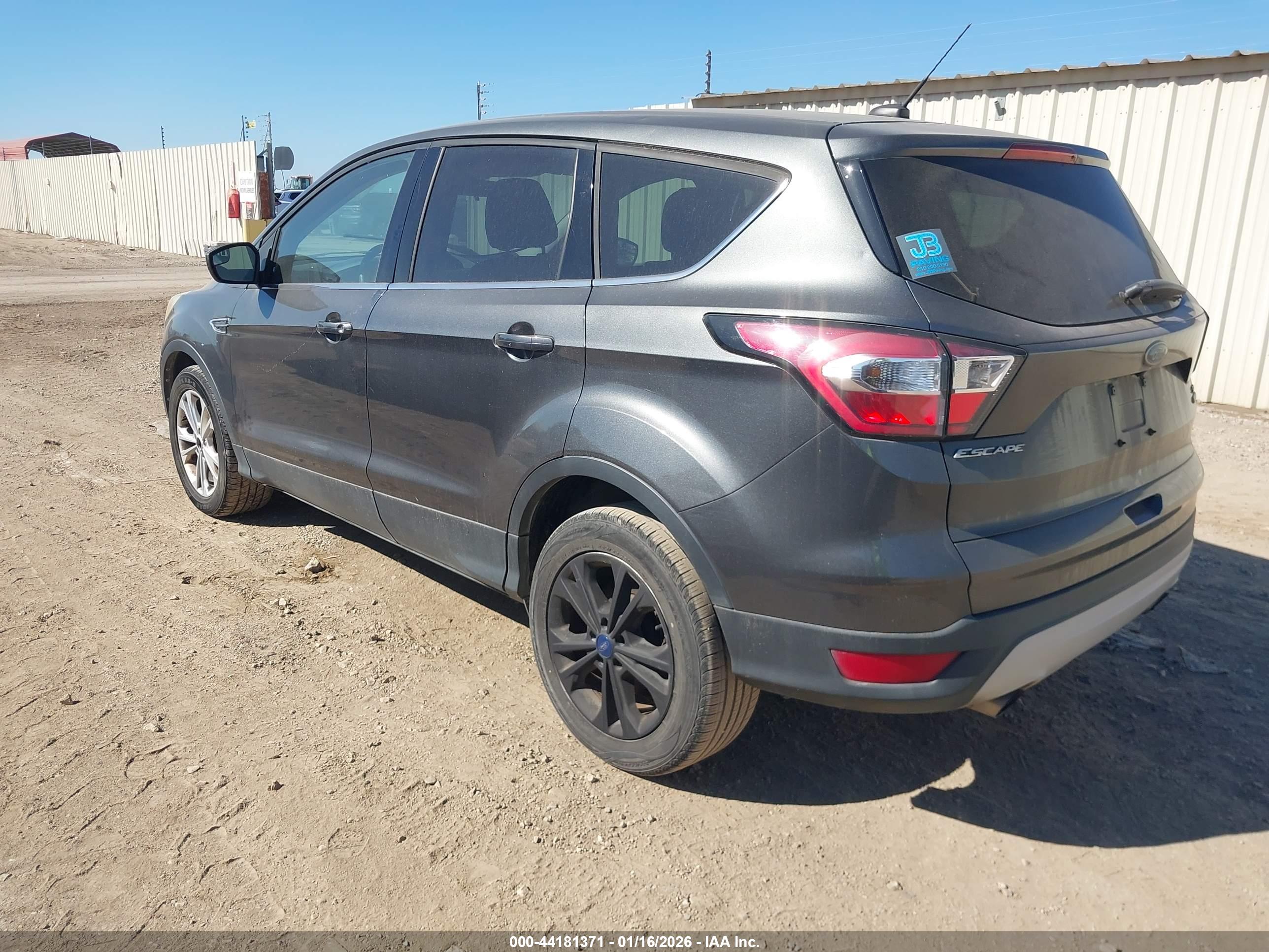 FORD ESCAPE image 3