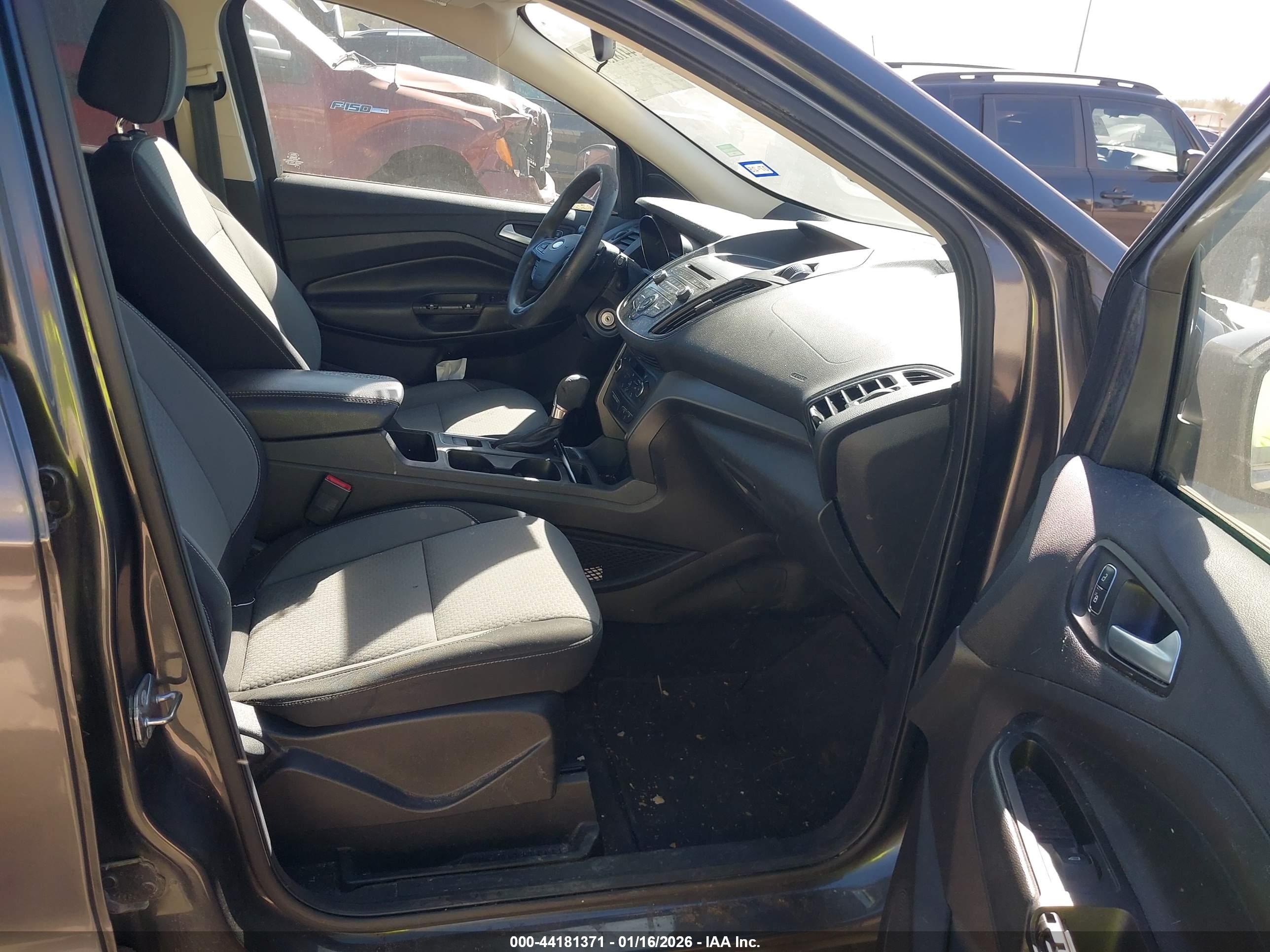 FORD ESCAPE image 5