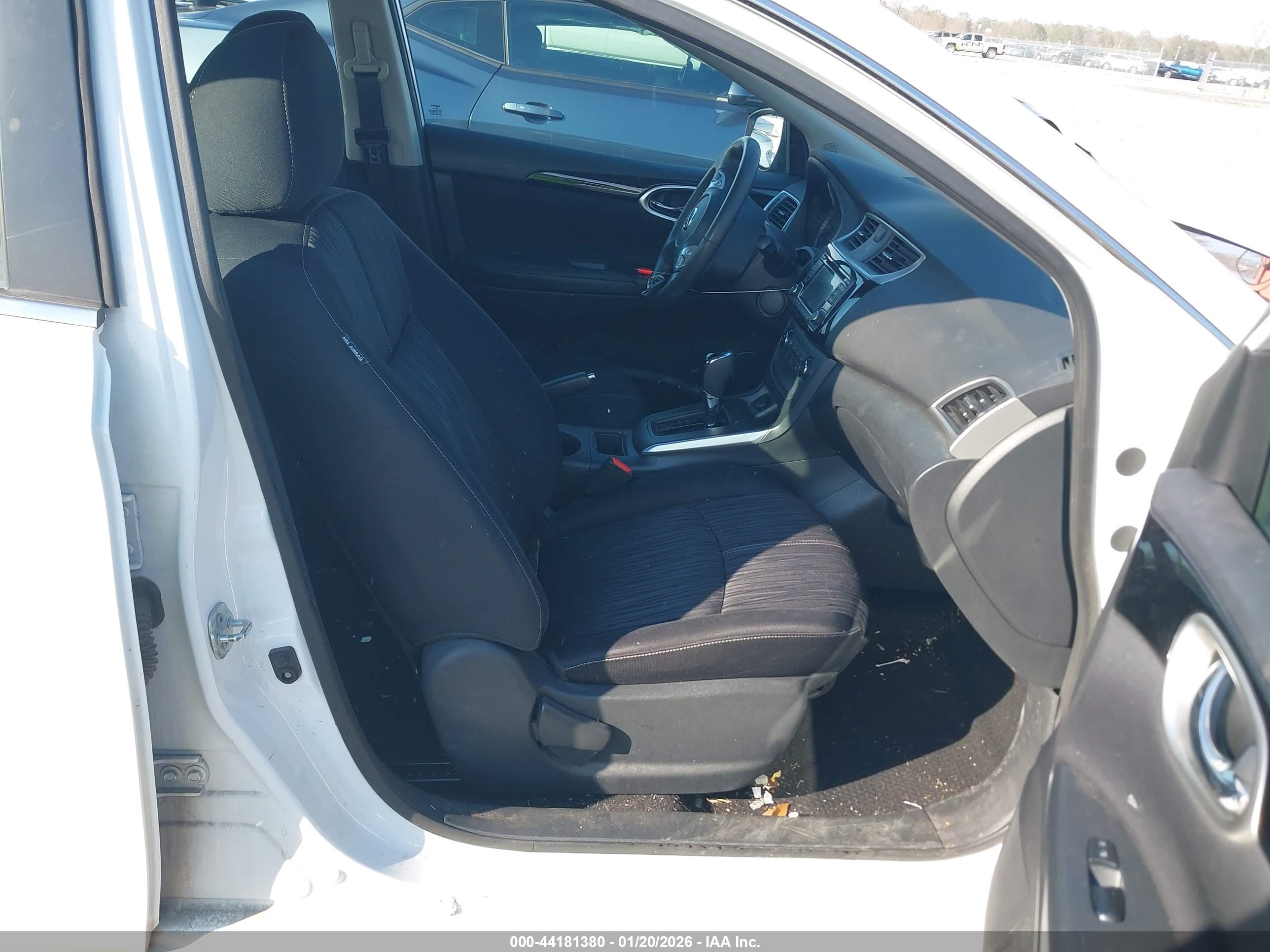 NISSAN SENTRA image 5