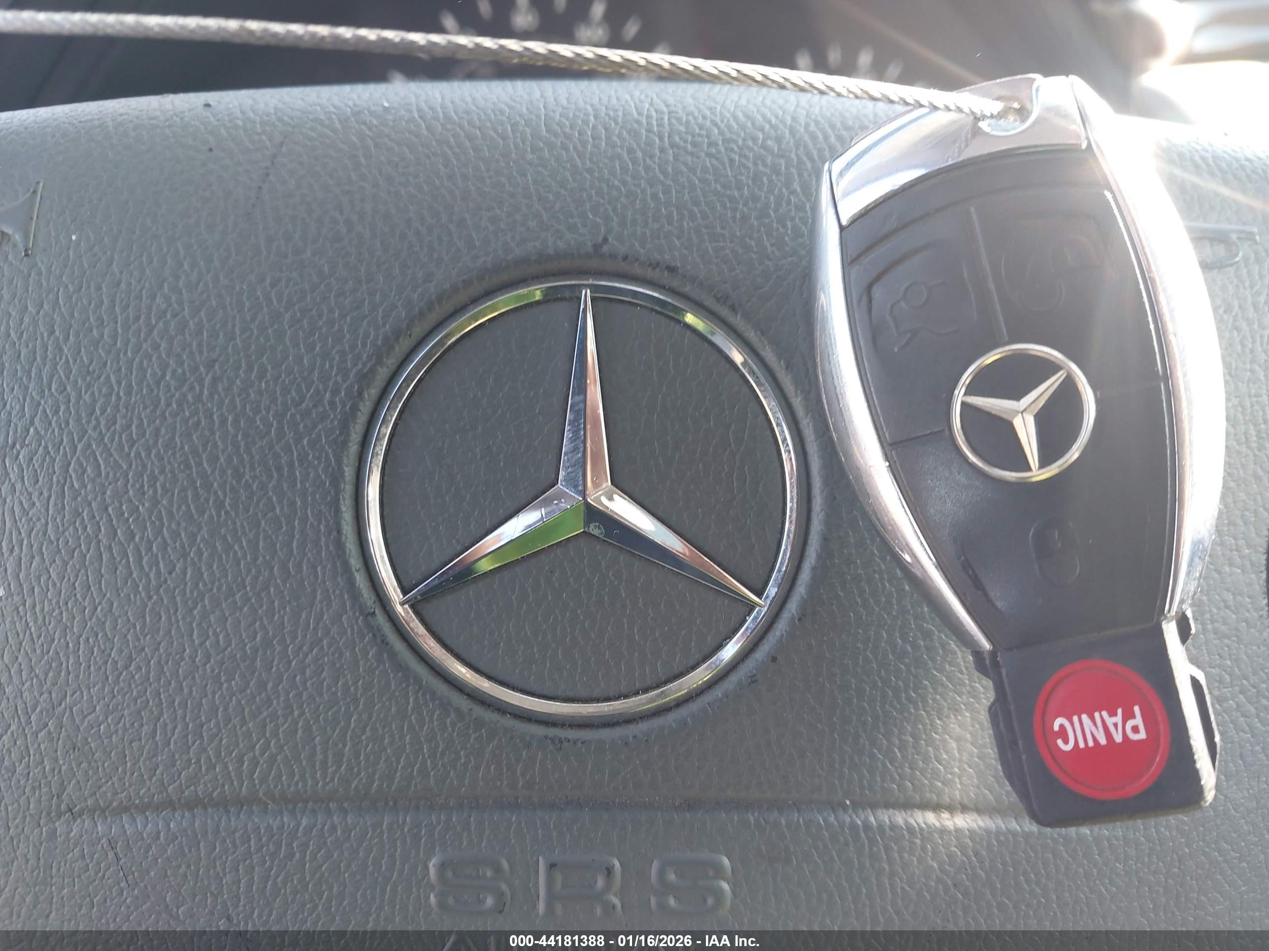 MERCEDES-BENZ E image 11