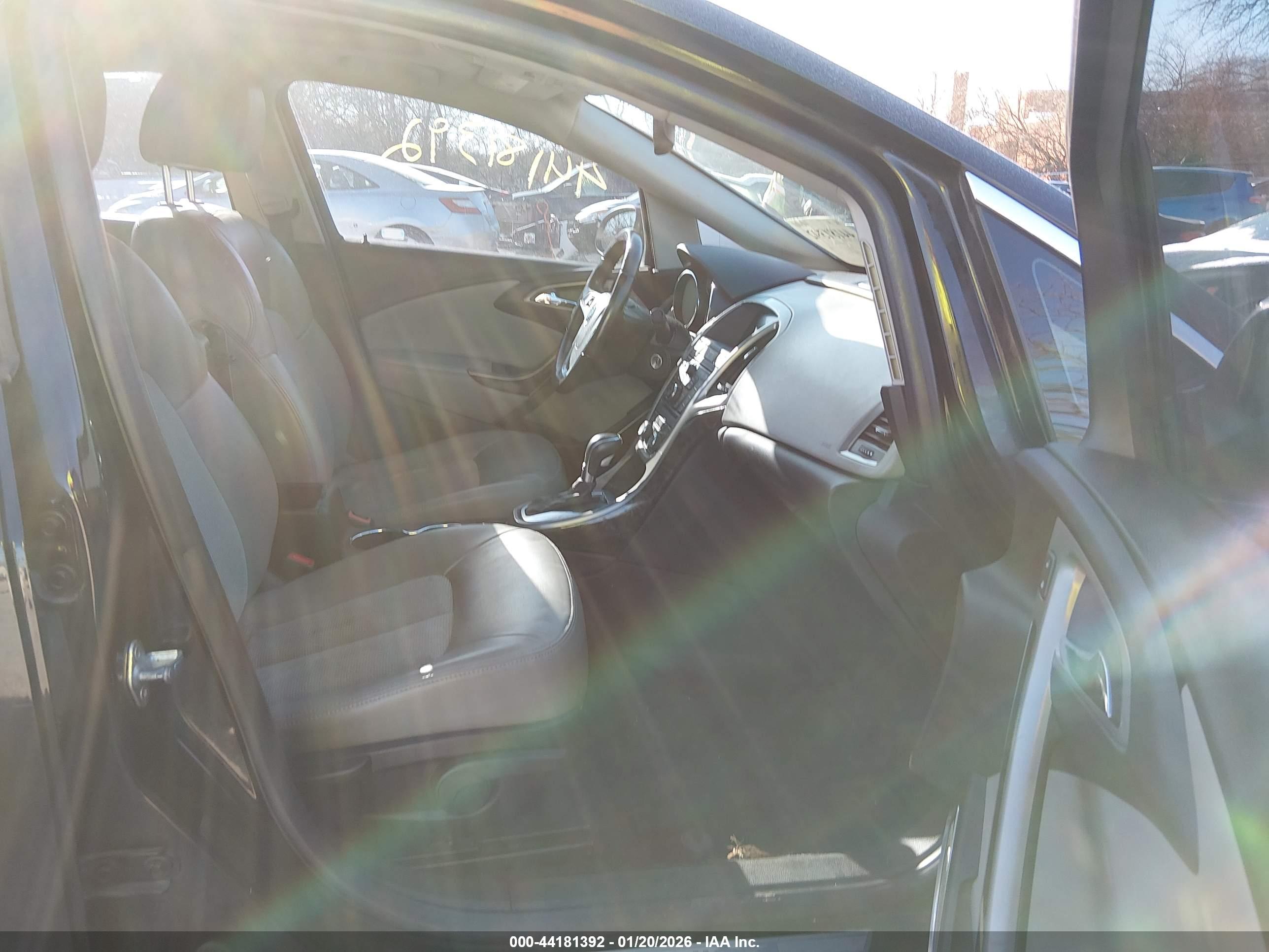 BUICK VERANO image 5