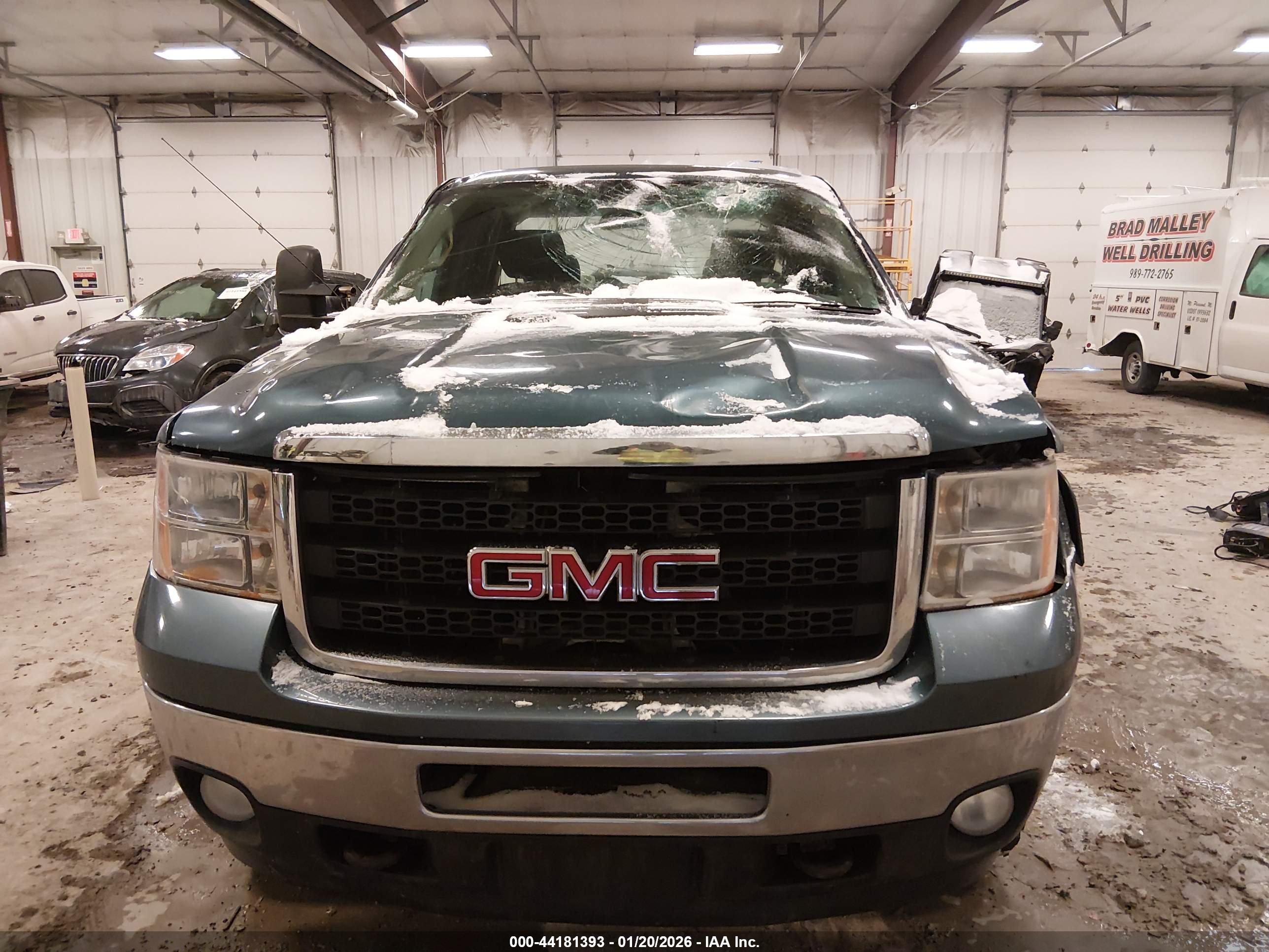 GMC SIERRA image 6