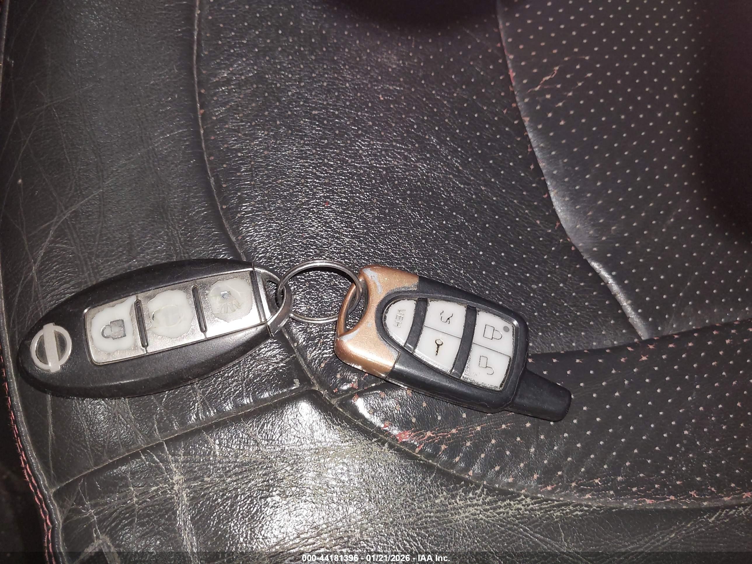 NISSAN ROGUE image 11