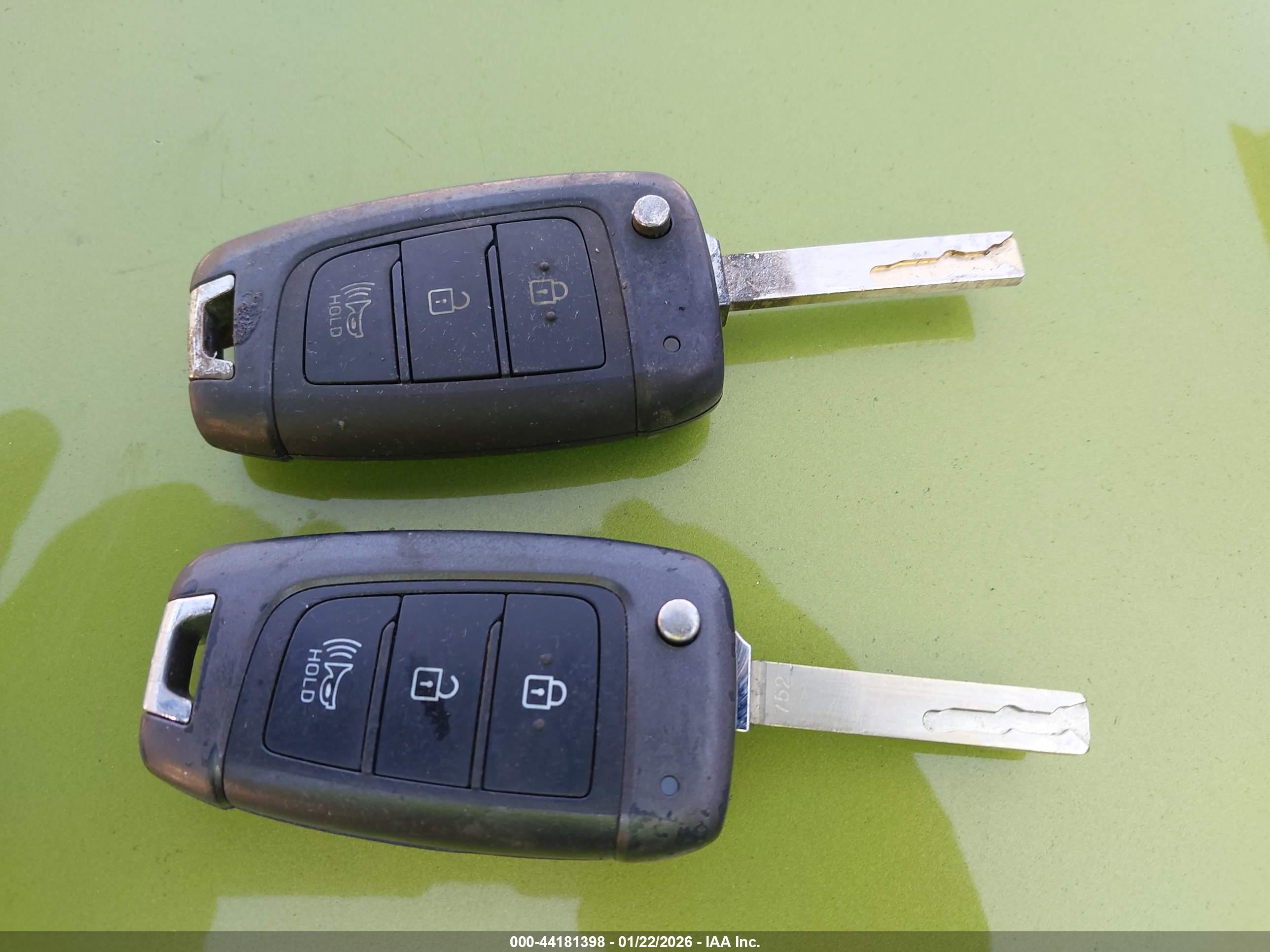 HYUNDAI VENUE image 11