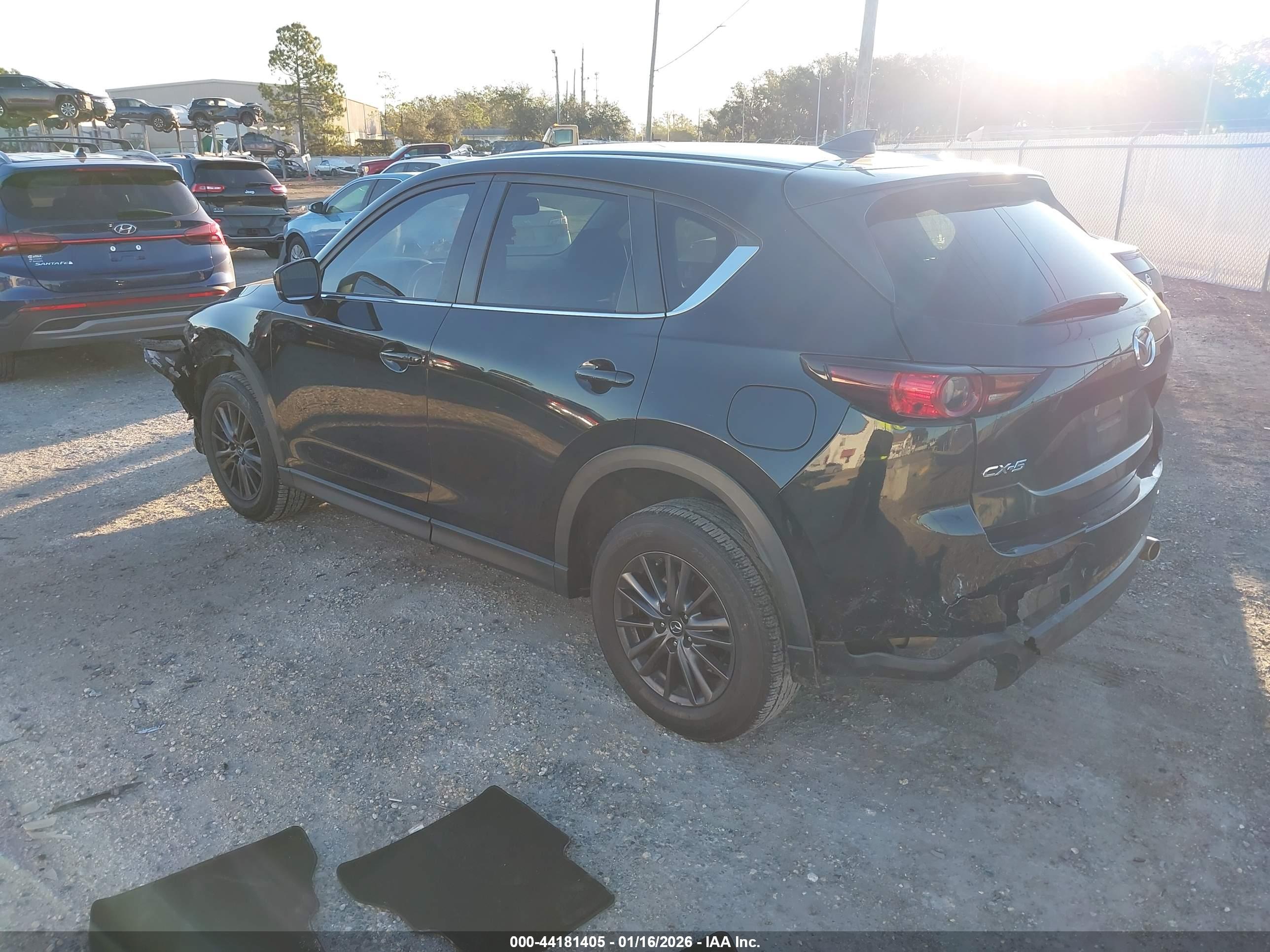 MAZDA CX-5 image 3