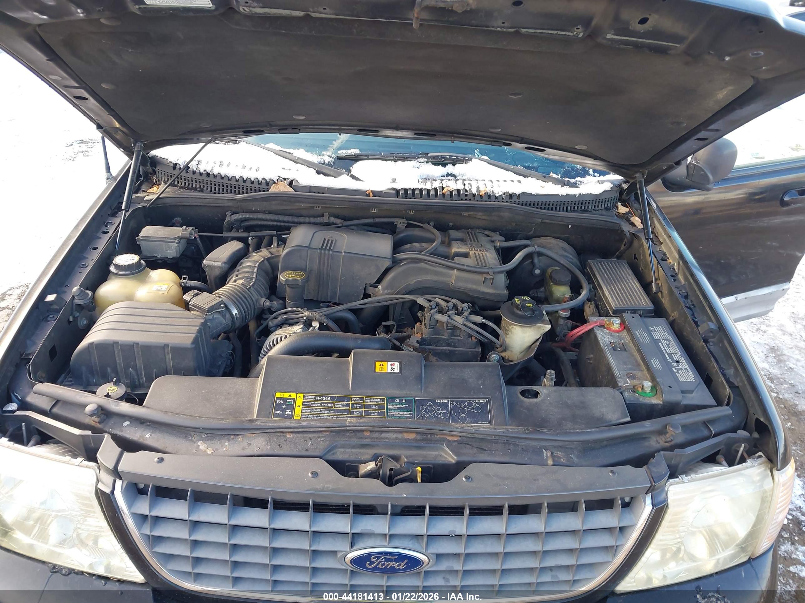 FORD EXPLORER image 10