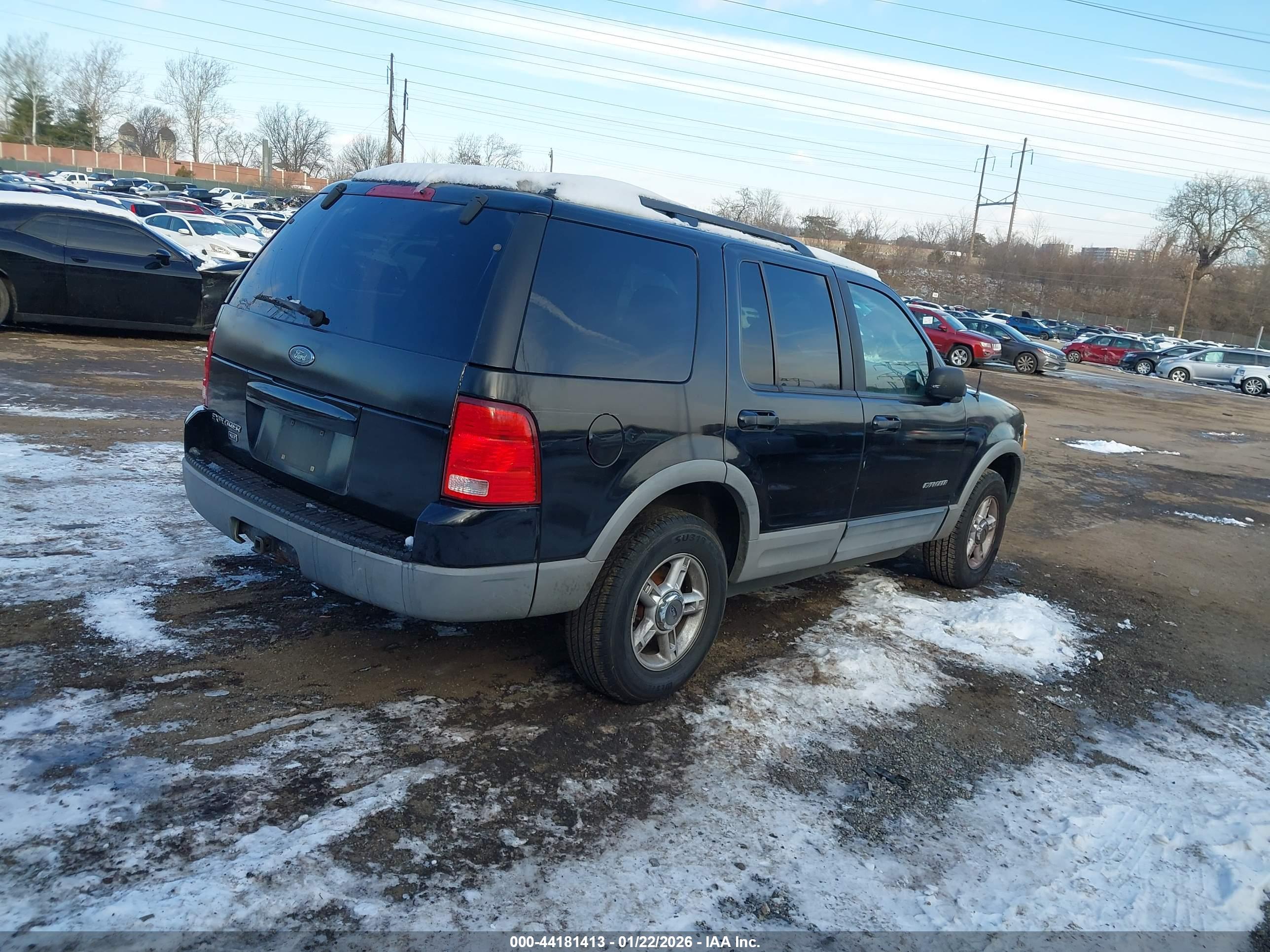 FORD EXPLORER image 4