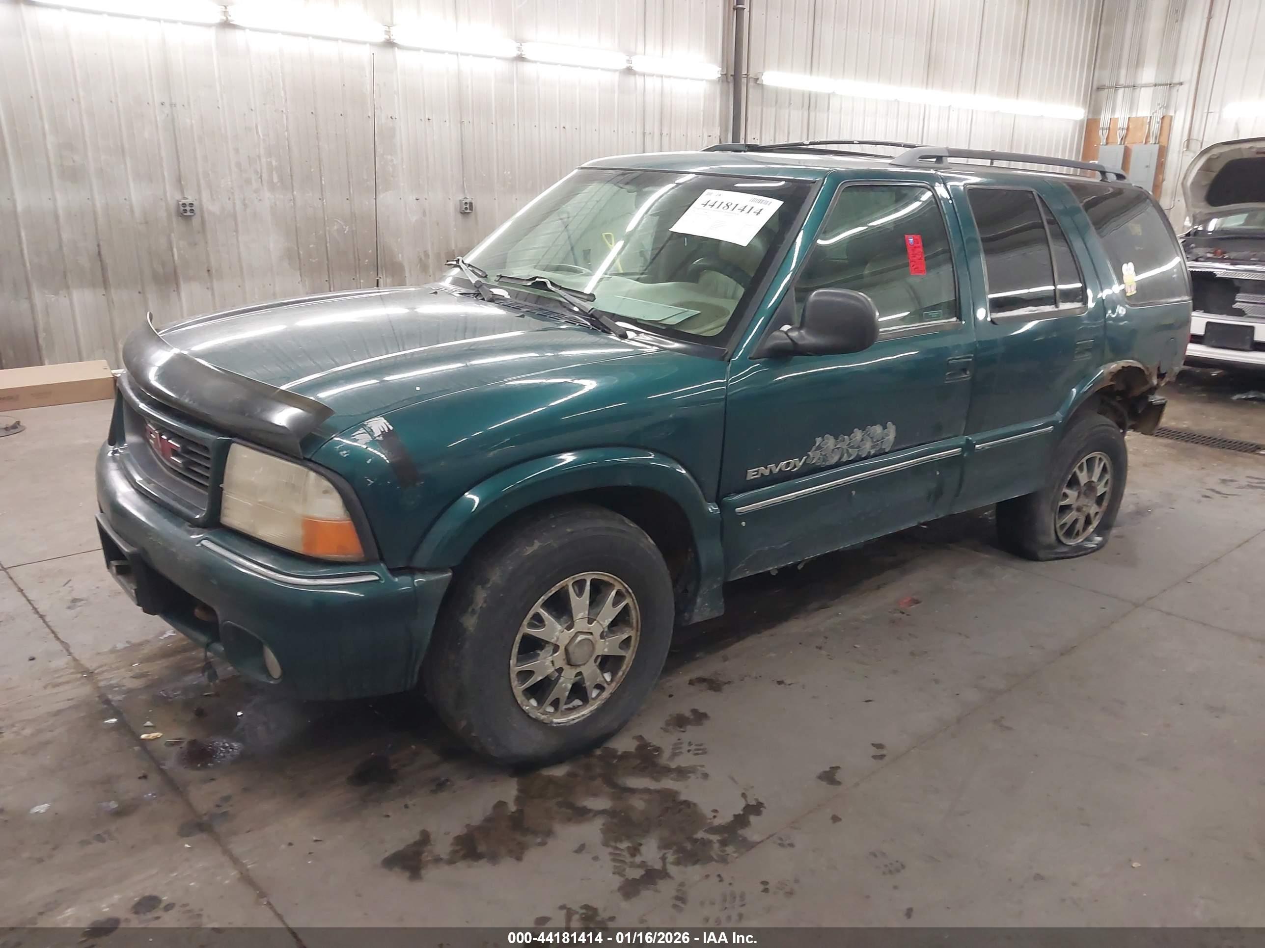 GMC ENVOY image 2