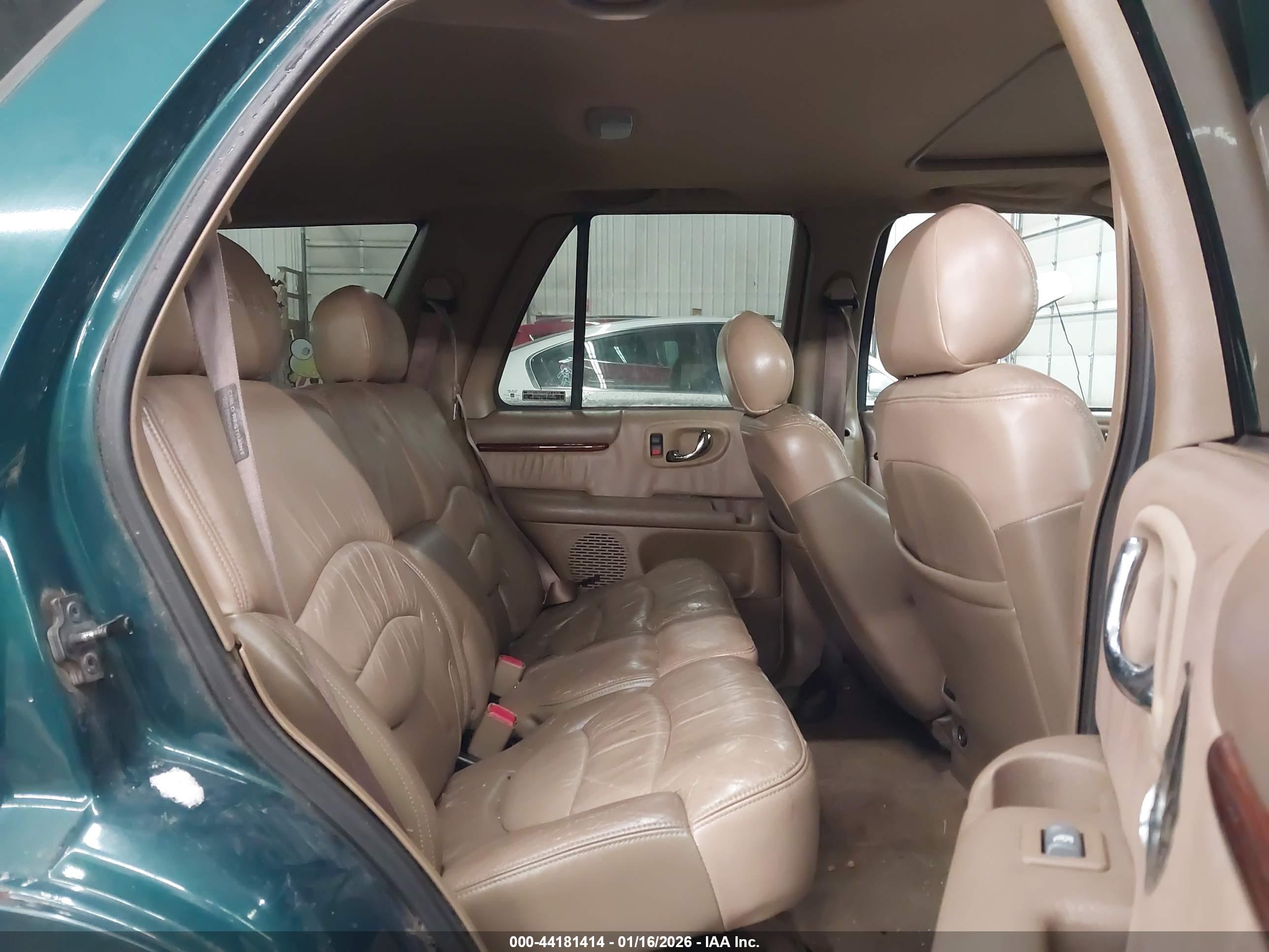 GMC ENVOY image 8