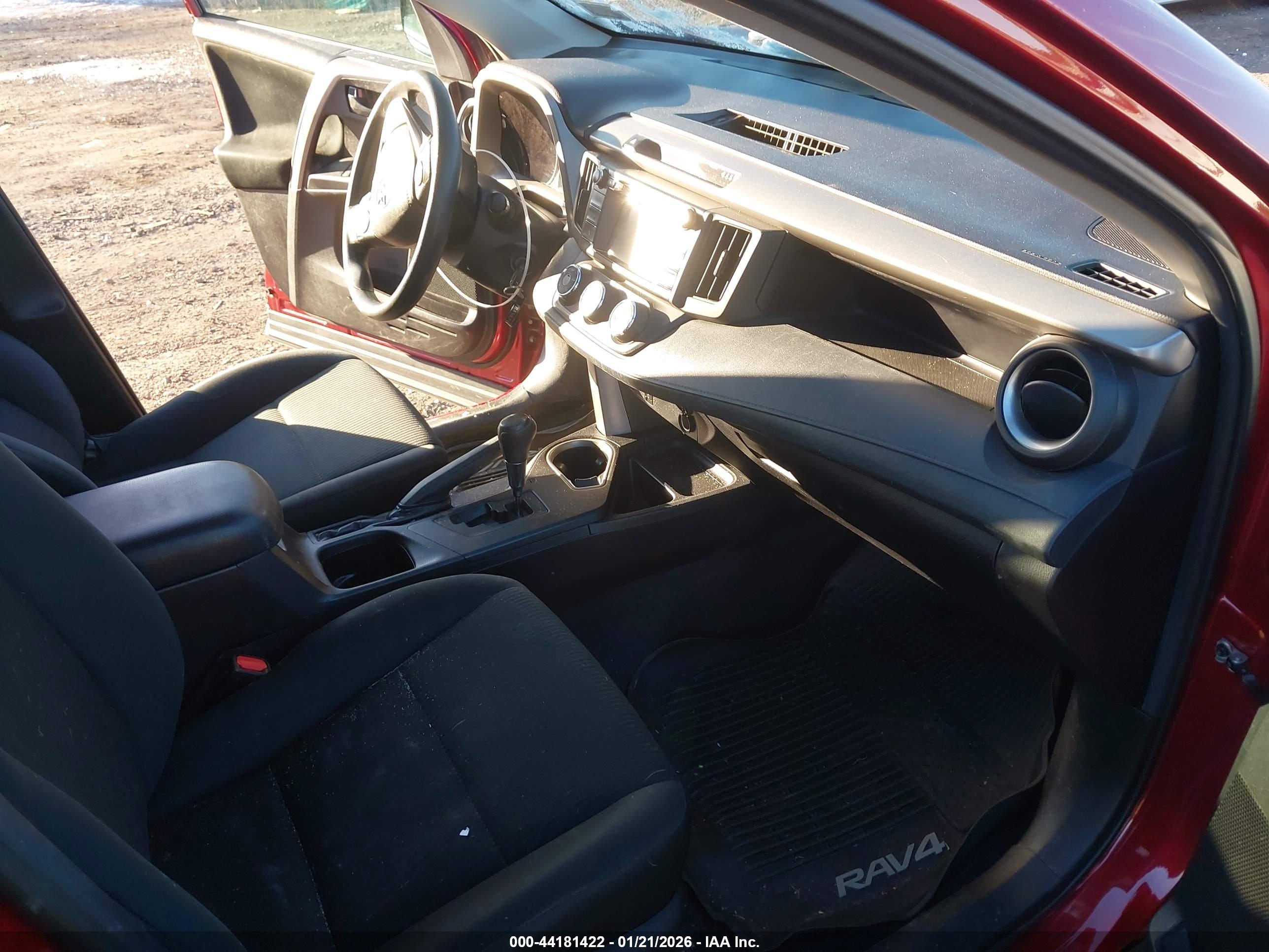 TOYOTA RAV4 image 5