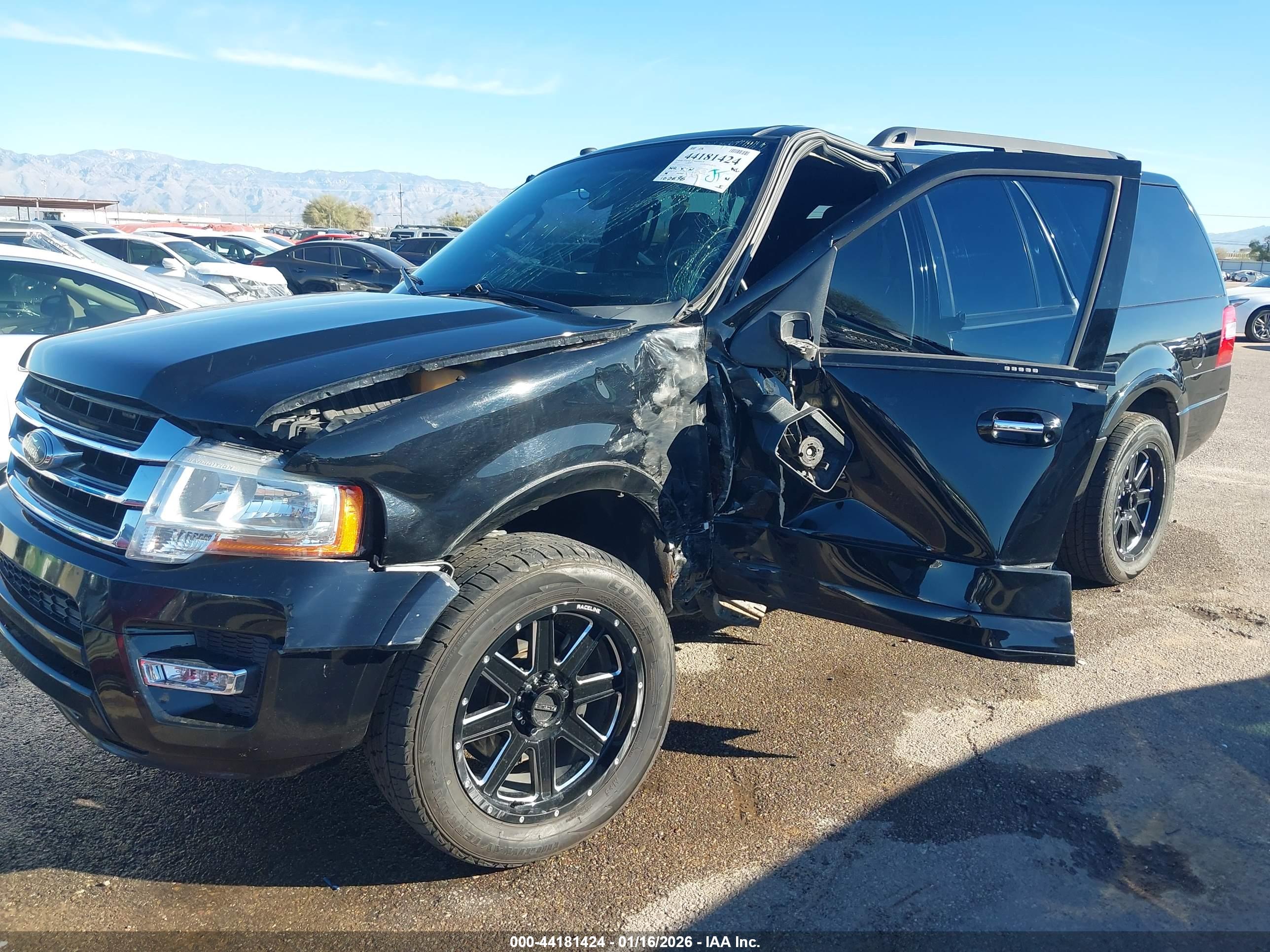 FORD EXPEDITION image 6