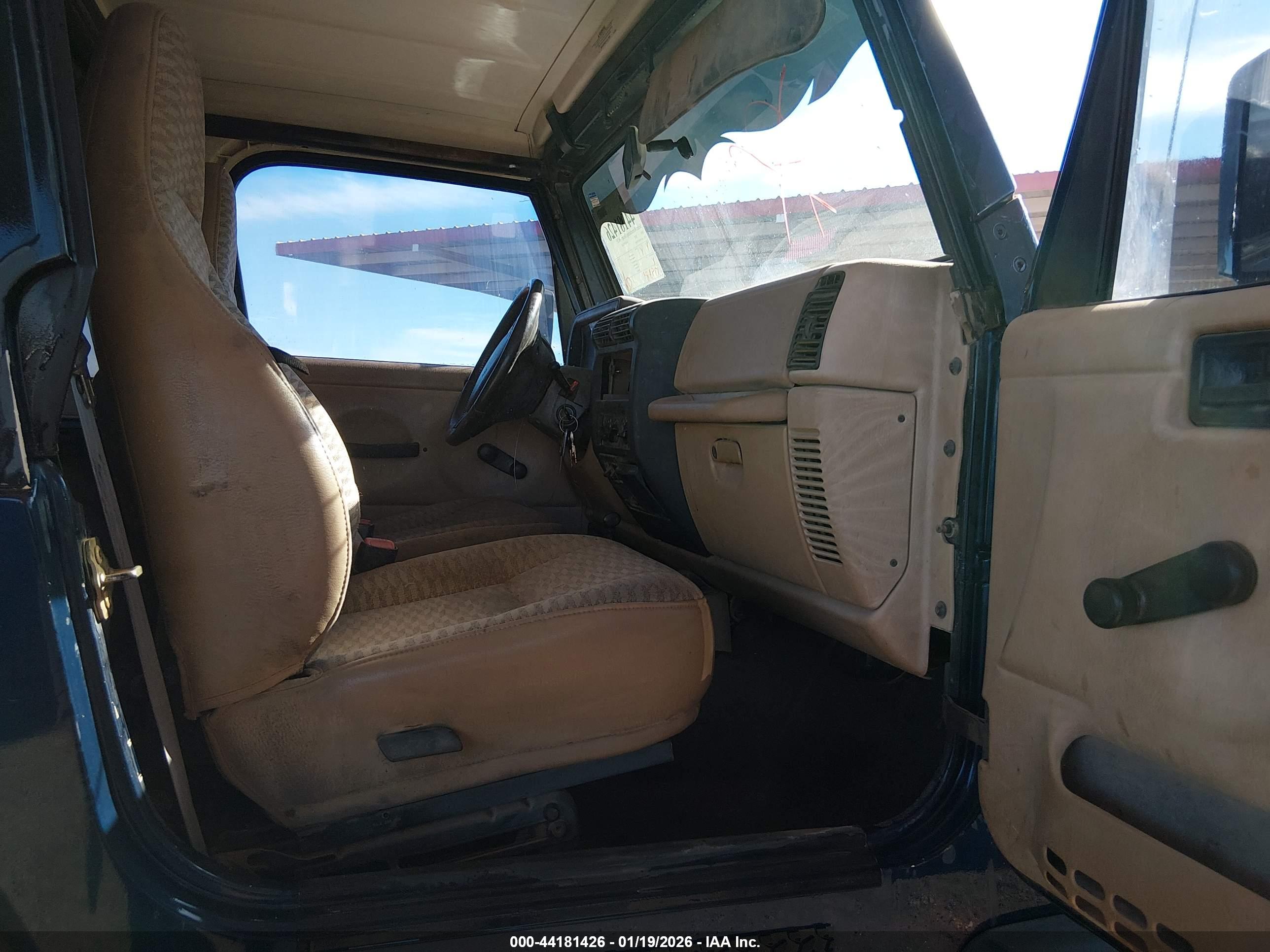 JEEP WRANGLER image 5