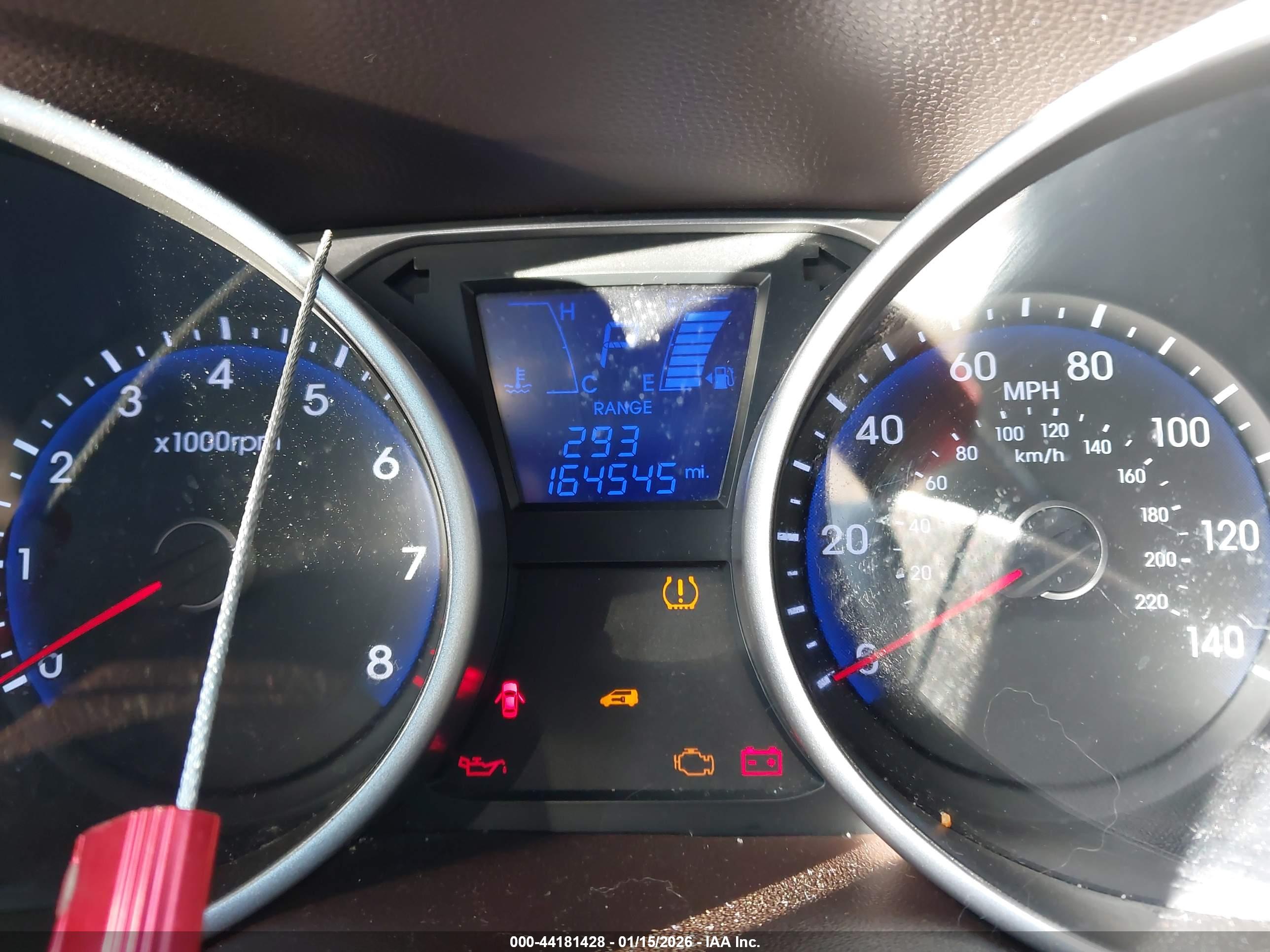HYUNDAI TUCSON image 7