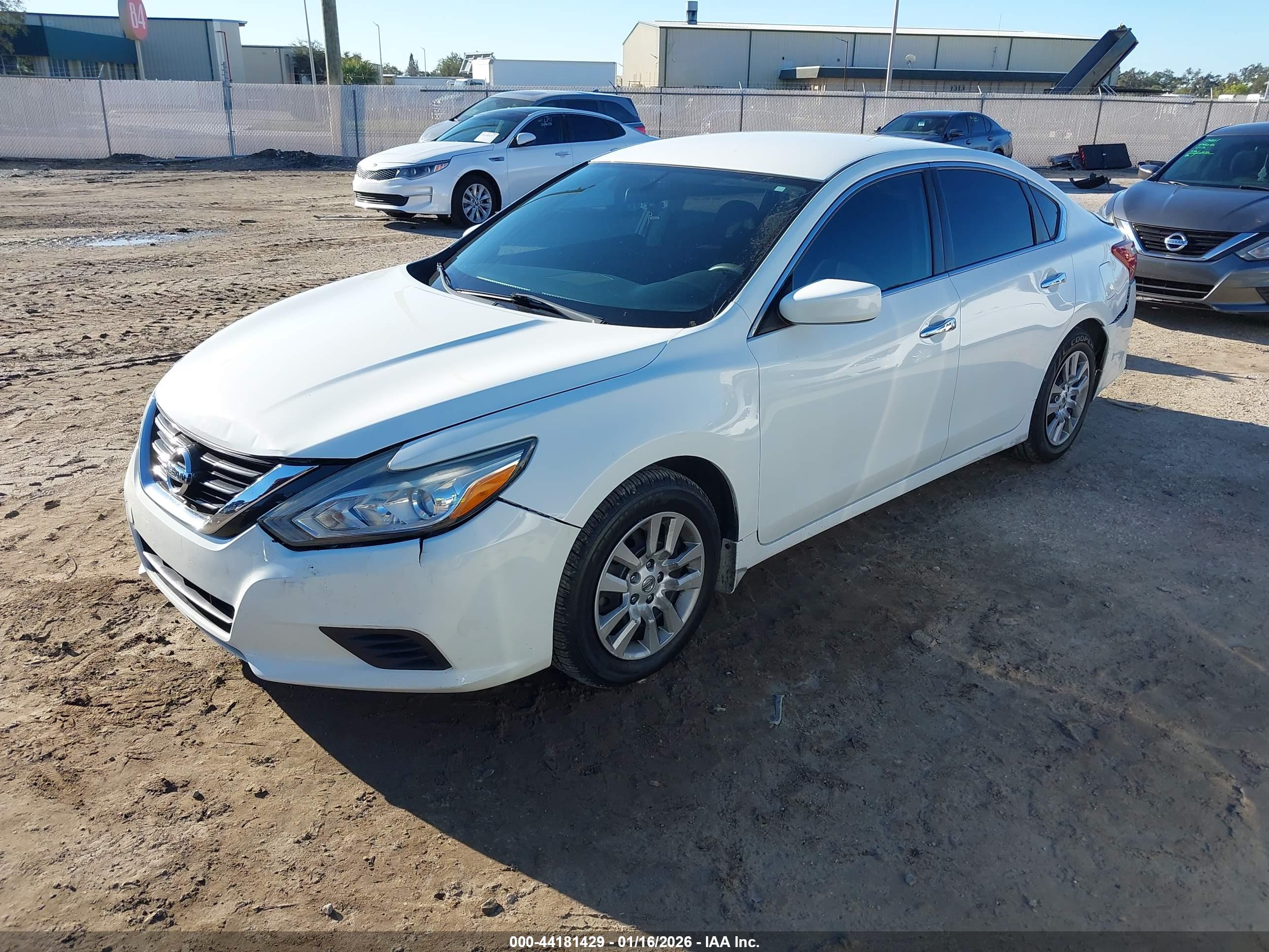 NISSAN ALTIMA image 2