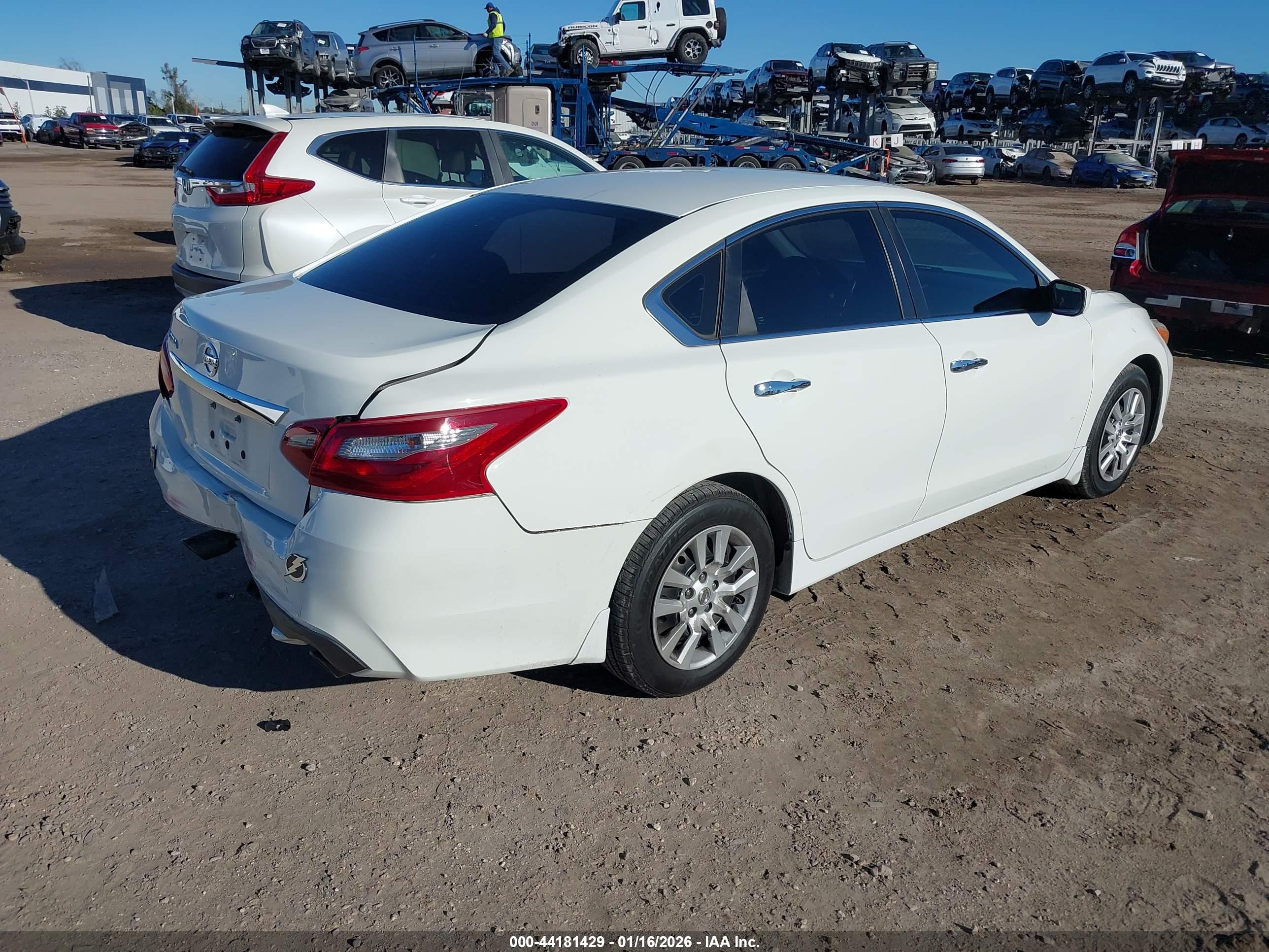 NISSAN ALTIMA image 4