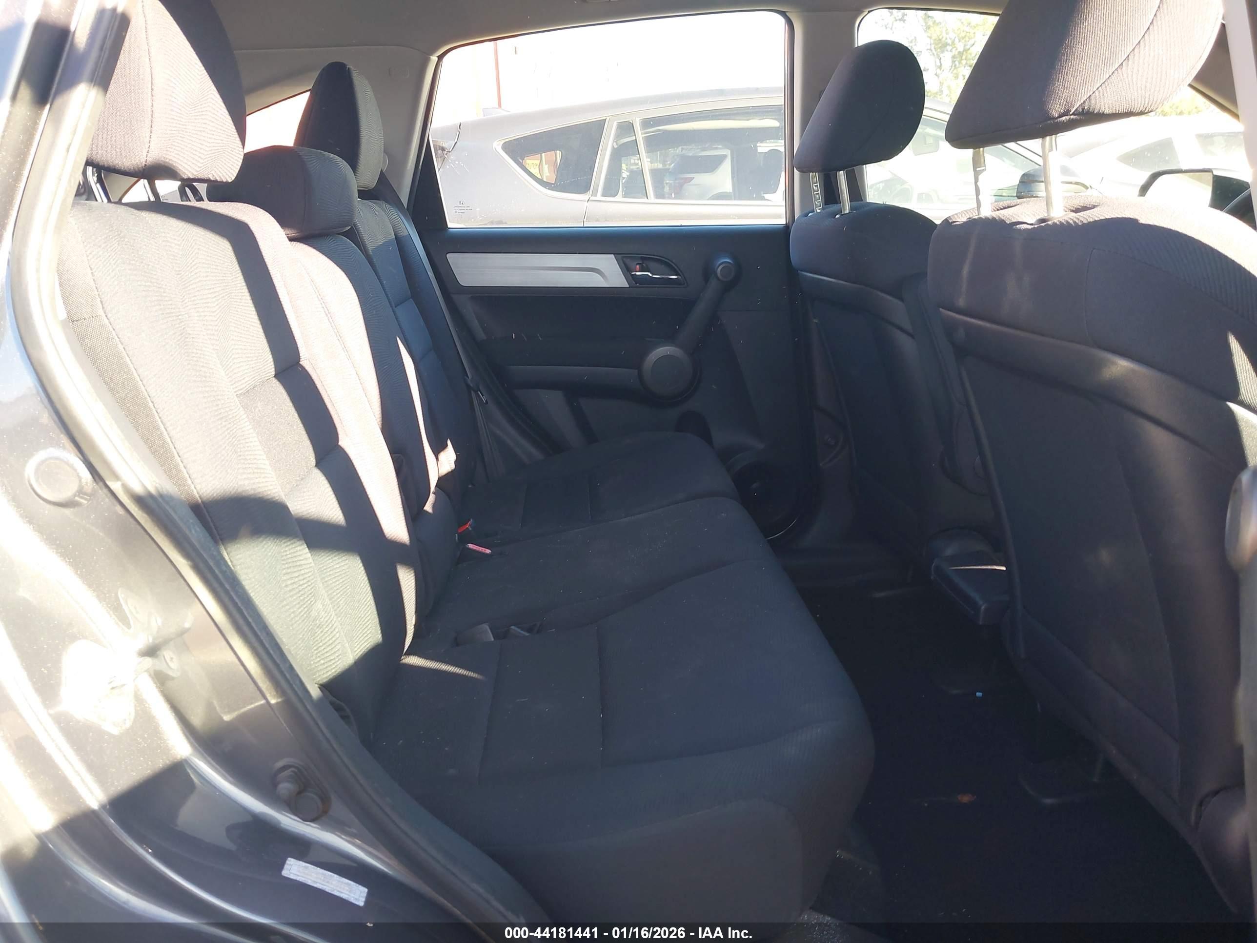 HONDA CR-V image 8