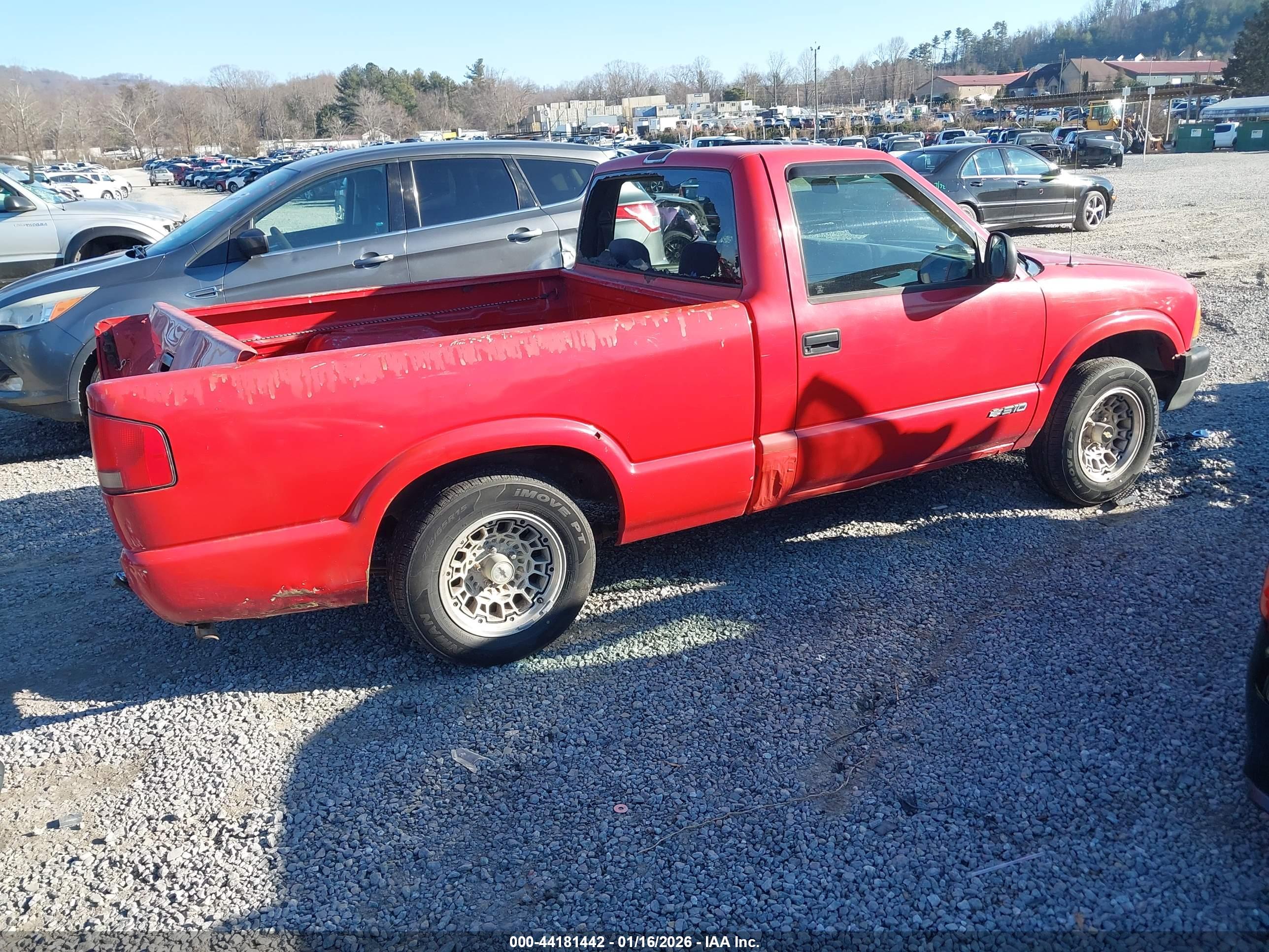 CHEVROLET S-10 image 4