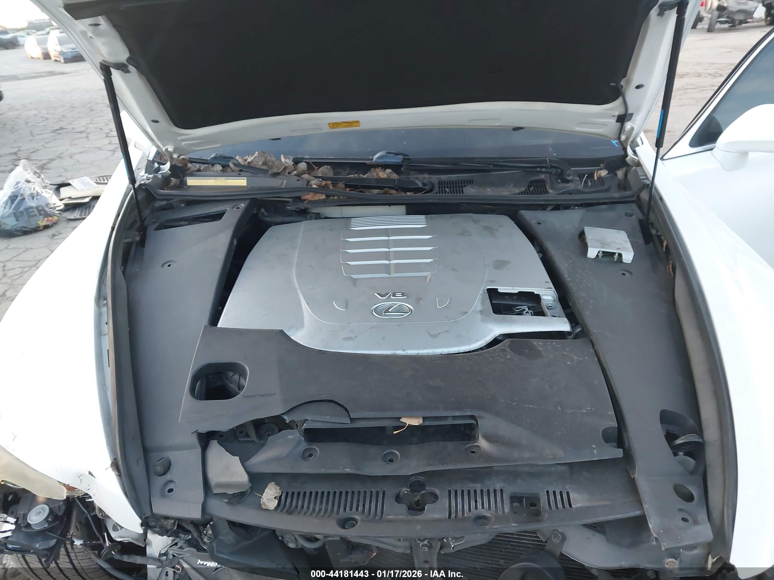 LEXUS LS image 10