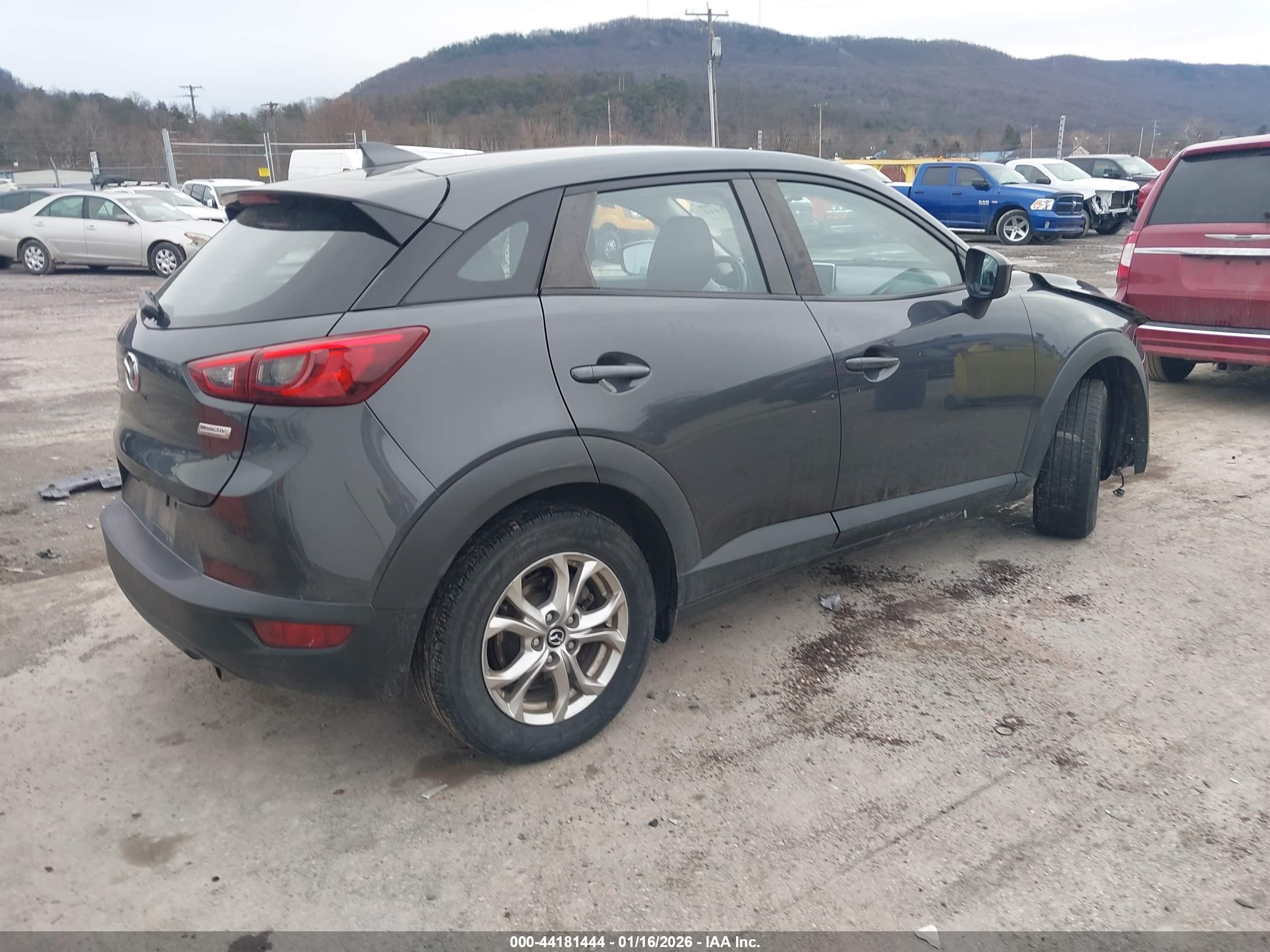 MAZDA CX-3 image 4