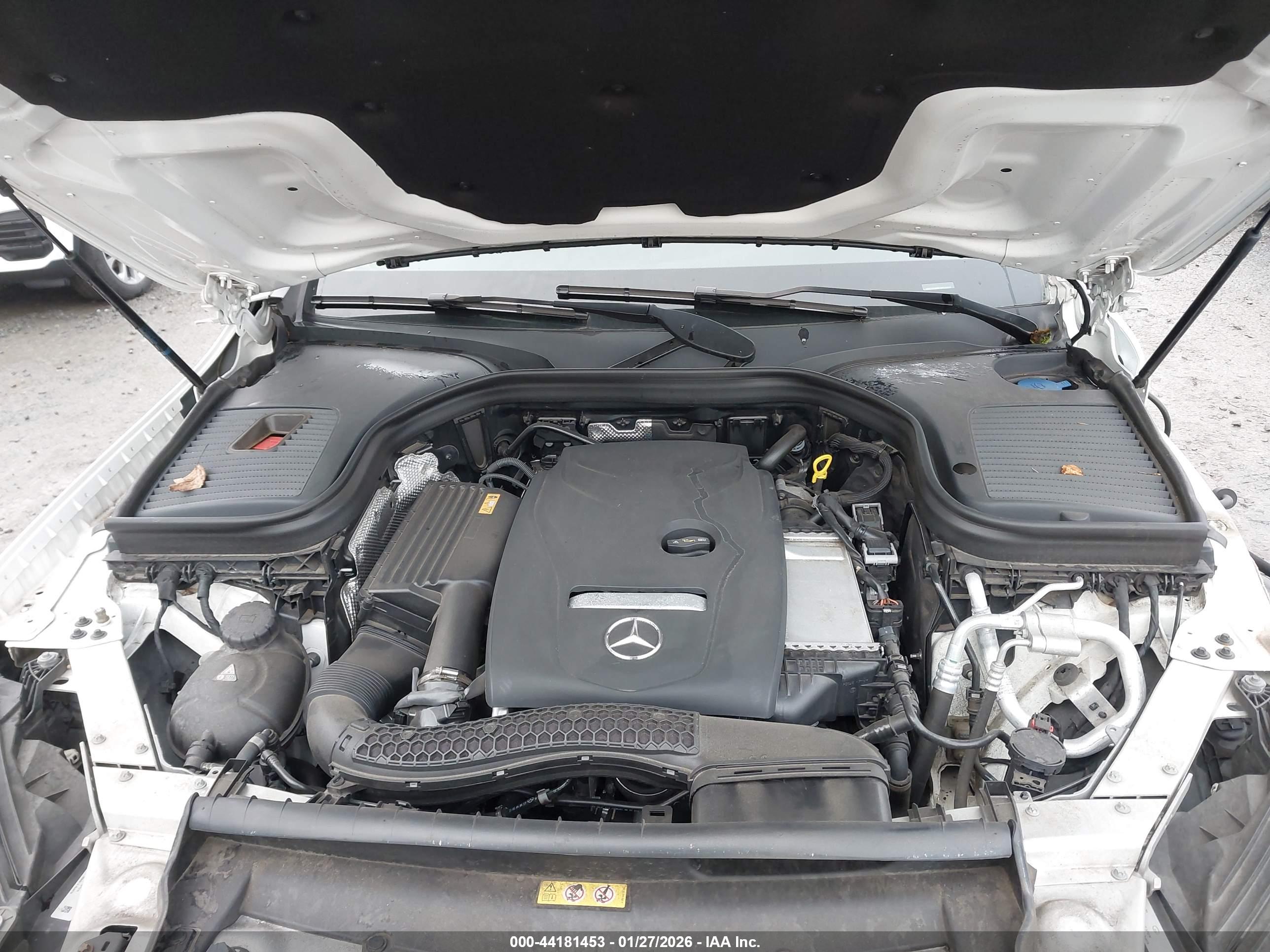 MERCEDES-BENZ GLC image 10